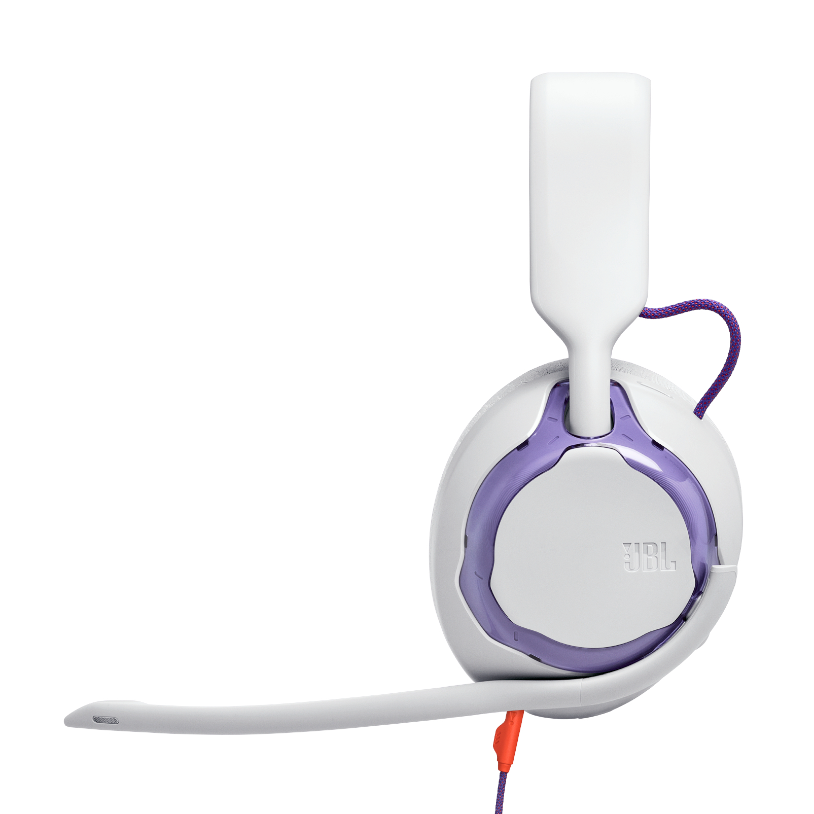 Weißes JBL-Gaming-Headset mit lila Akzenten. Mit Mikrofon und lila-orangefarbenem Kabel. Der Hintergrund ist weiß.