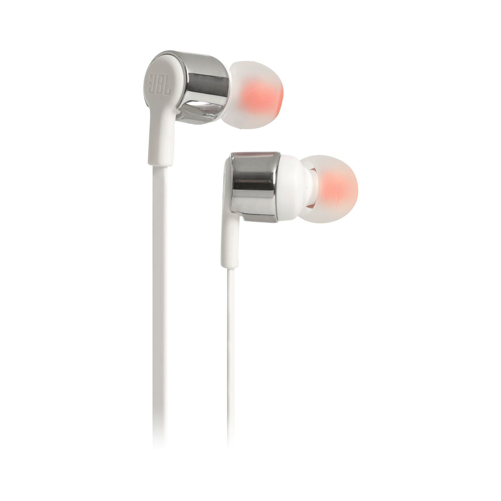 Weiße JBL-In-Ear-Kopfhörer mit silbernen Akzenten und orangefarbenen Ohrstöpseln, freigestellt.