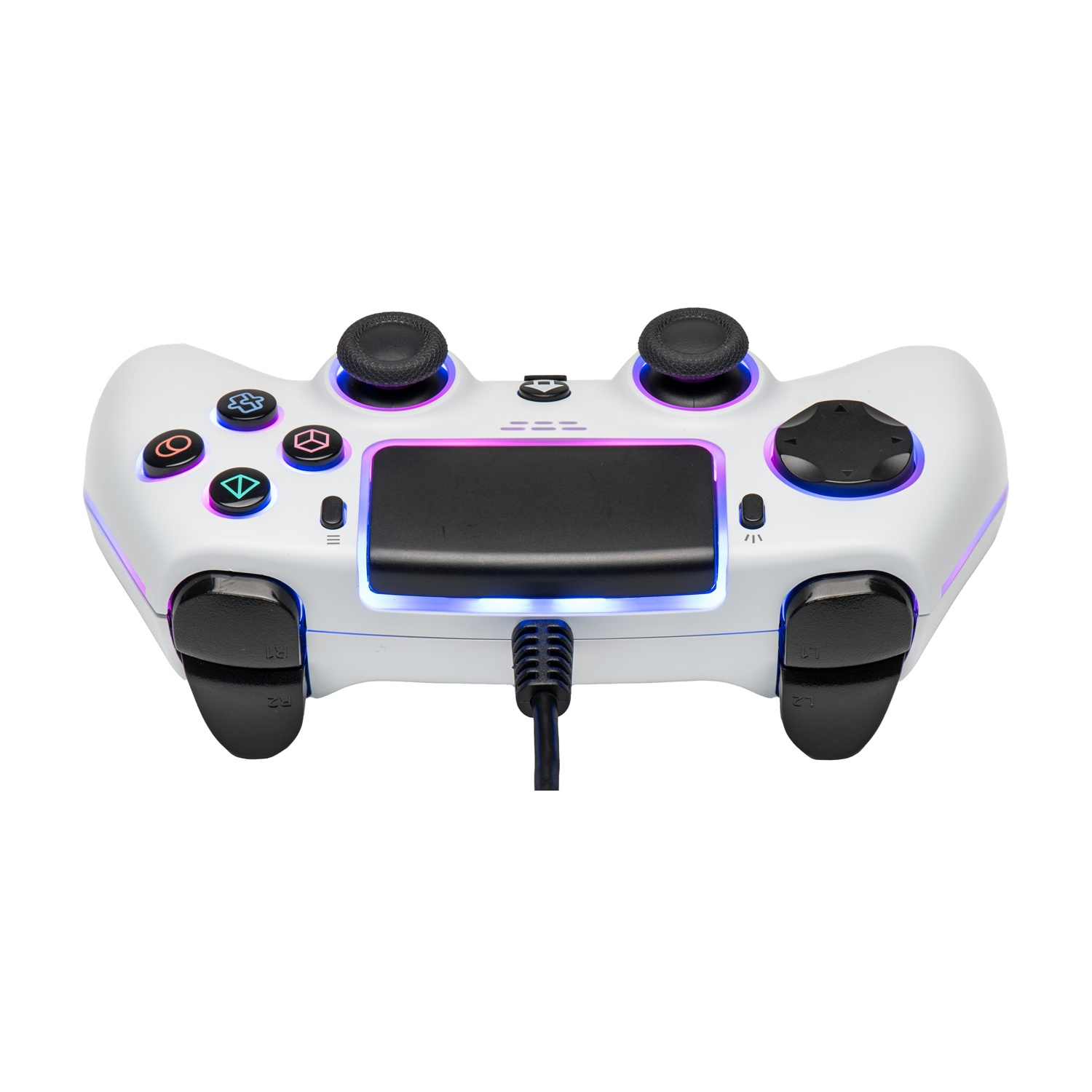 Controller di gioco bianco con pulsanti e joystick neri. Luci colorate sui bordi e sui pulsanti. Un cavo nero è collegato.