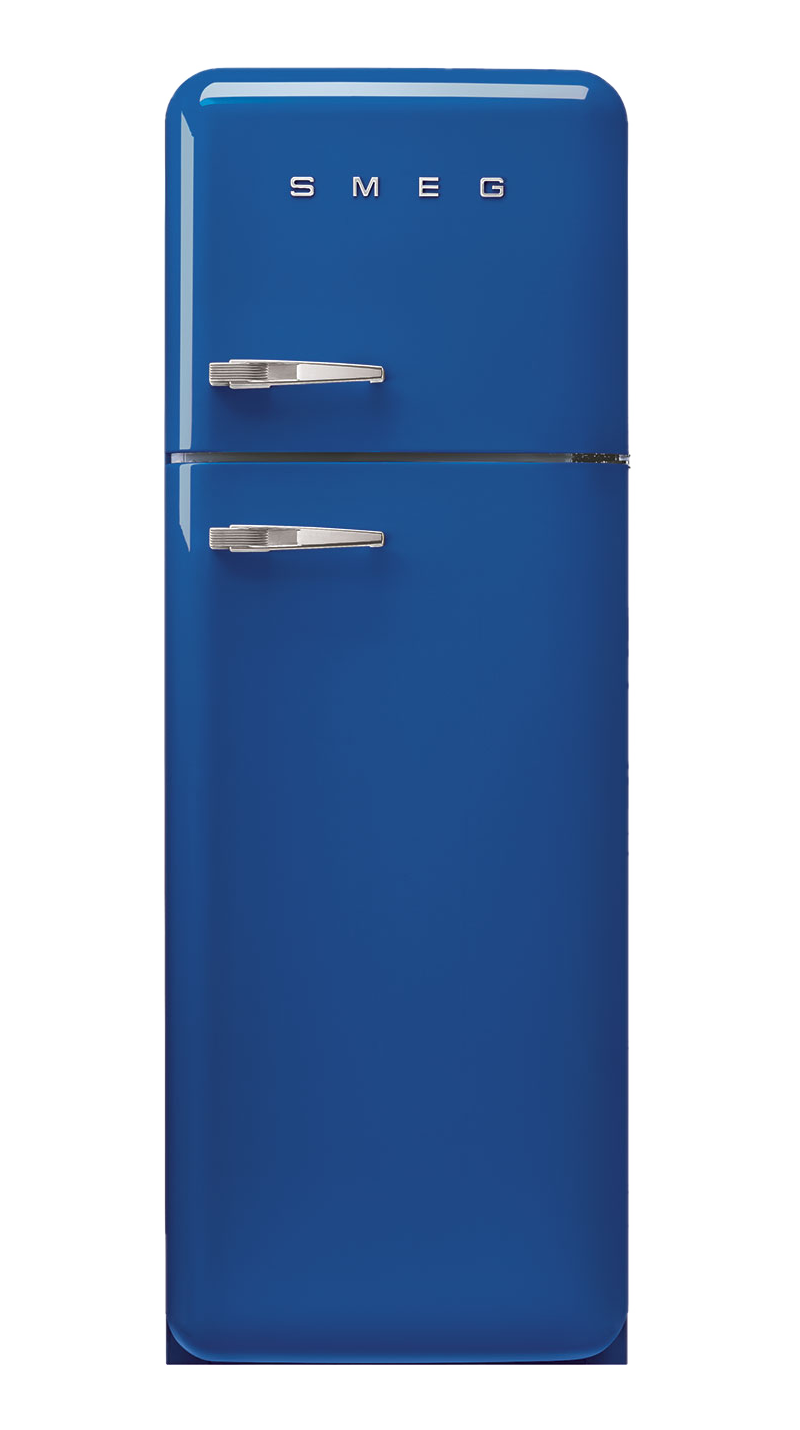 Ein blauer SMEG-Kühlschrank. Er hat einen Chromgriff sowohl am Kühlschrank als auch am Gefrierfach. Das Wort SMEG steht oben.