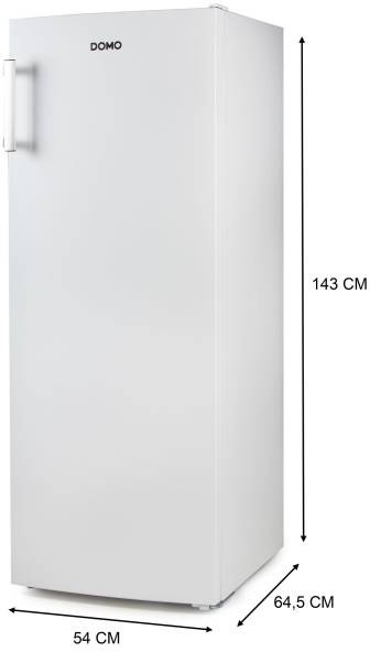Een witte Domo vriezer. Afmetingen zijn: 143cm hoog, 54cm breed en 64,5cm diep. Het heeft een handvat aan de linkerkant.