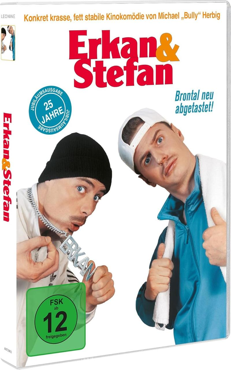 DVD-Cover von Erkan & Stefan. Zwei Männer posieren mit Hüten, einer mit Kette. Roter Text oben, ein 12+ grünes Schild unten.