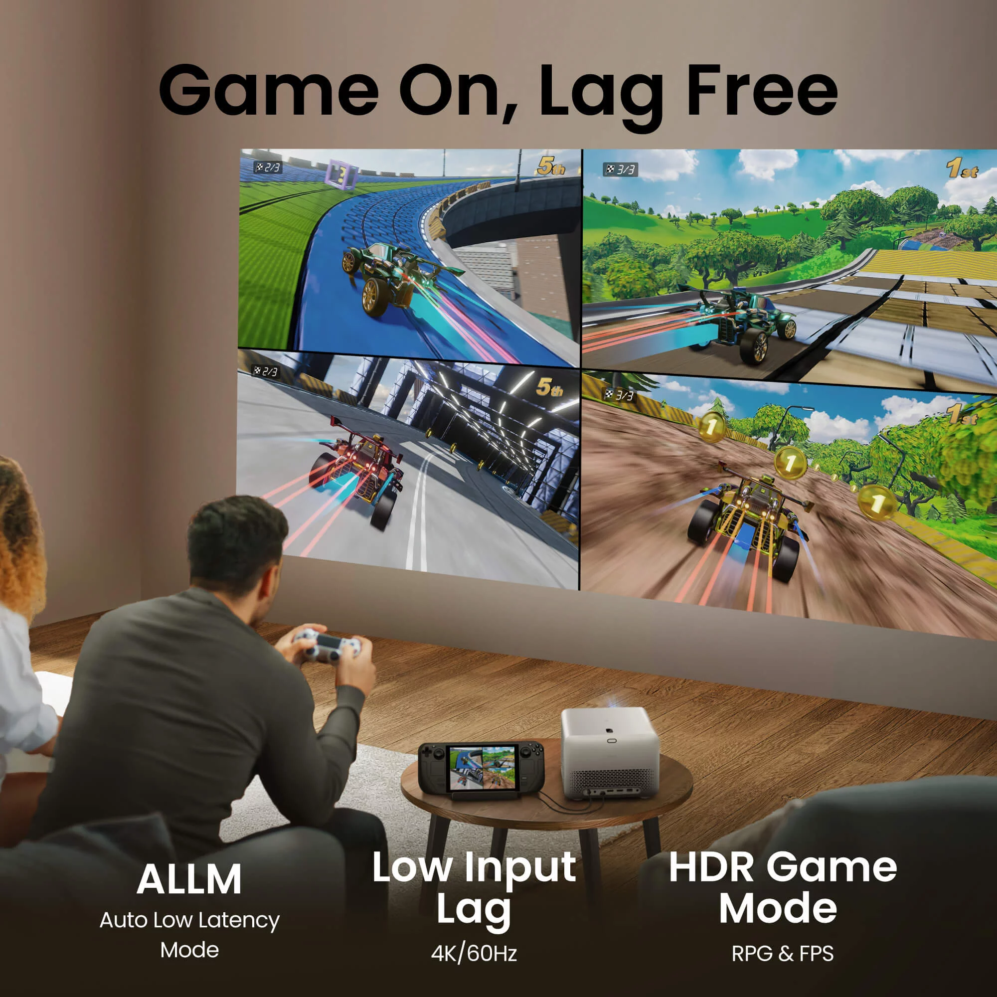 Ein Mann spielt mit einem Controller ein Spiel. Der Bildschirm zeigt ein Rennspiel, und der Text sagt 'Game On, Lag Free'.