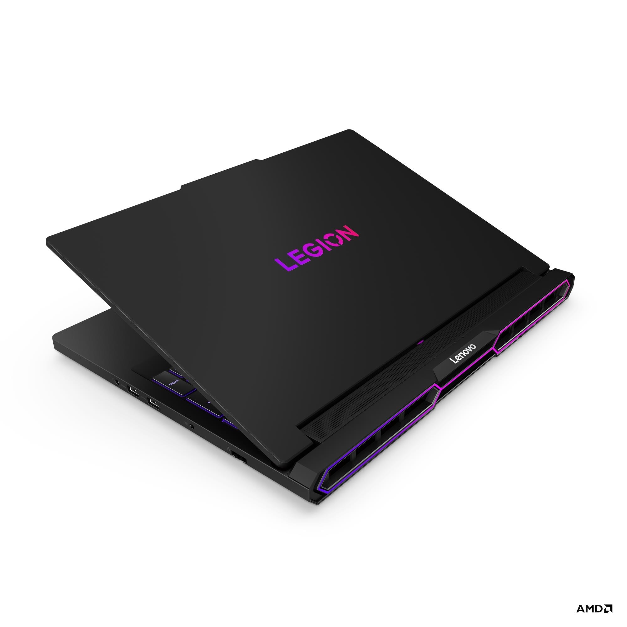 Schwarzer Lenovo Legion Laptop, geöffnet, Tastatur und Legion-Logo, lila Akzente. AMD-Logo sichtbar.