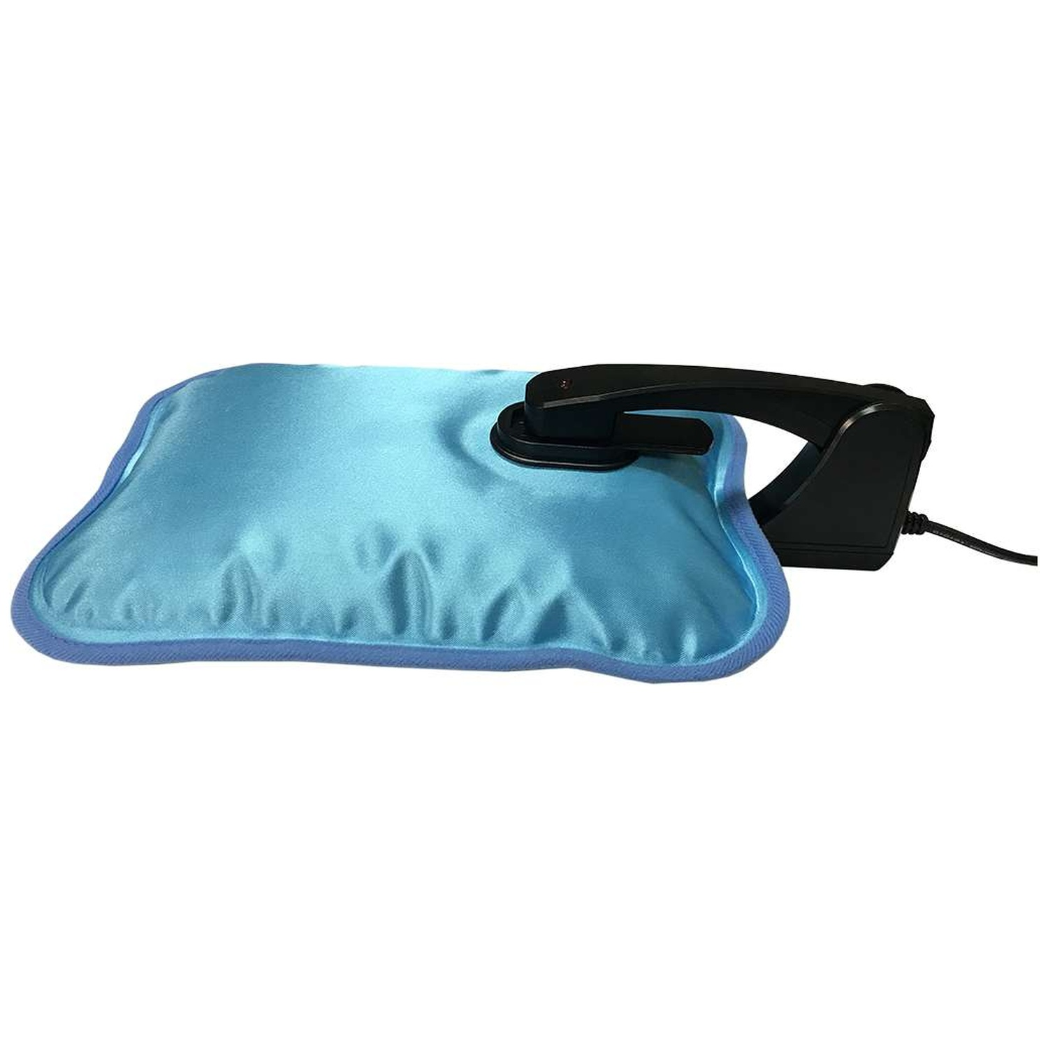 Un coussin chauffant bleu avec une poignée et un cordon noirs. Il a une bordure bleu clair et est sur fond blanc.
