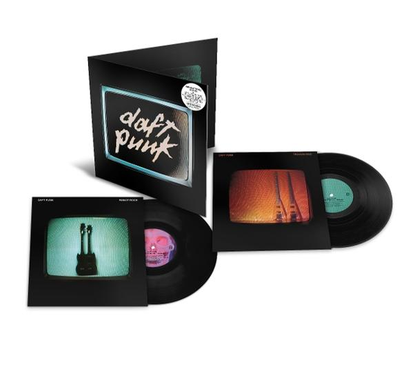 Daft Punk Album-Set. Enthält Albumcover mit Schallplatte. Ein Cover hat Daft Punk Logo. Schwarze Vinyl-Schallplatten.