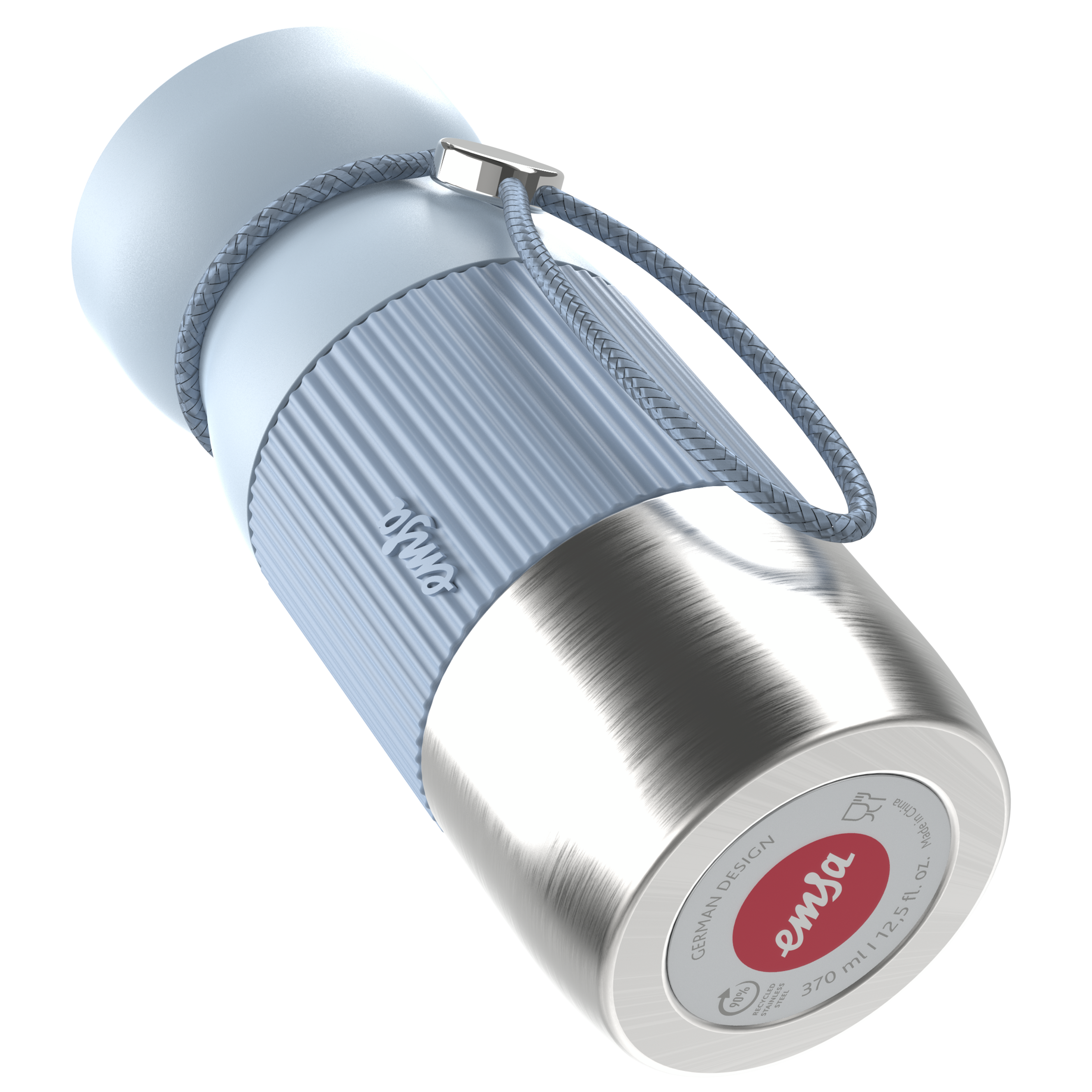 Eine hellblaue und silberne Isolierflasche mit geflochtenem Riemen, schwarzem Hintergrund und 'emsa'-Logo.