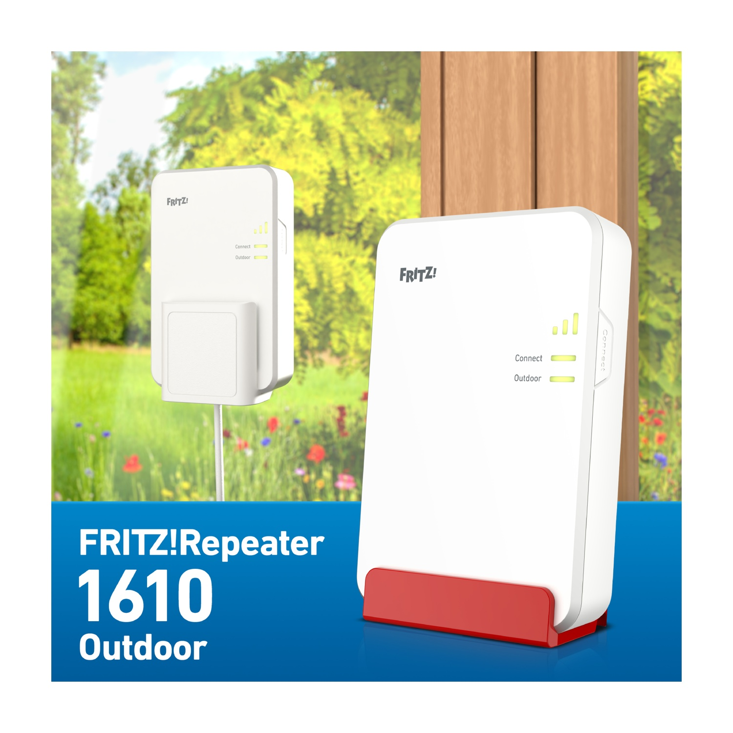 Due FRITZ!Repeater bianchi con base rossa, uno collegato, uno libero. Erba verde e alberi sullo sfondo. Testo: FRITZ!Repeater 1610 Outdoor.
