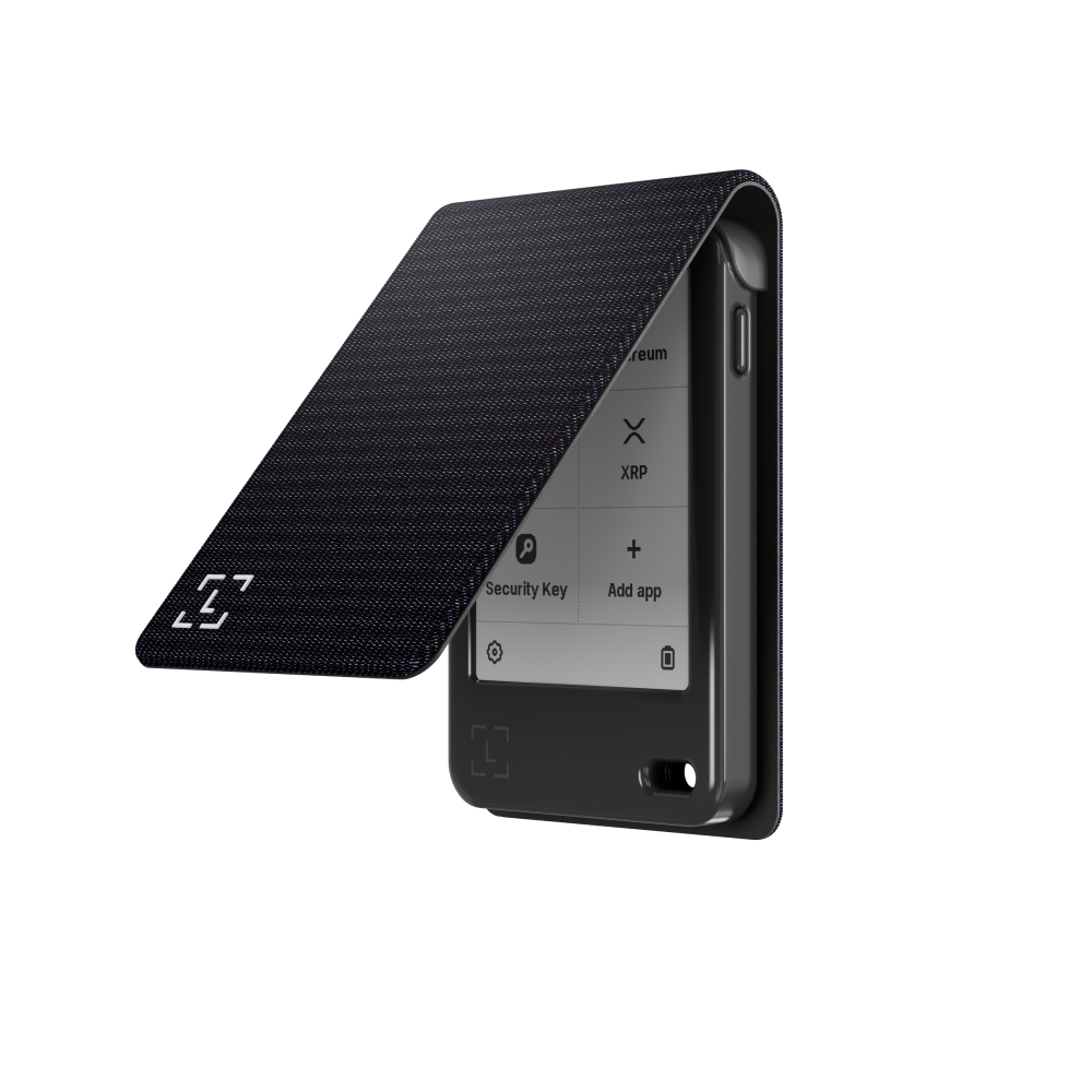 Ein schwarzes Ledger Nano X Wallet, teilweise geöffnet, zeigt die Benutzeroberfläche. Die Hülle ist dunkelblau mit Logo. Der Hintergrund ist schwarz.