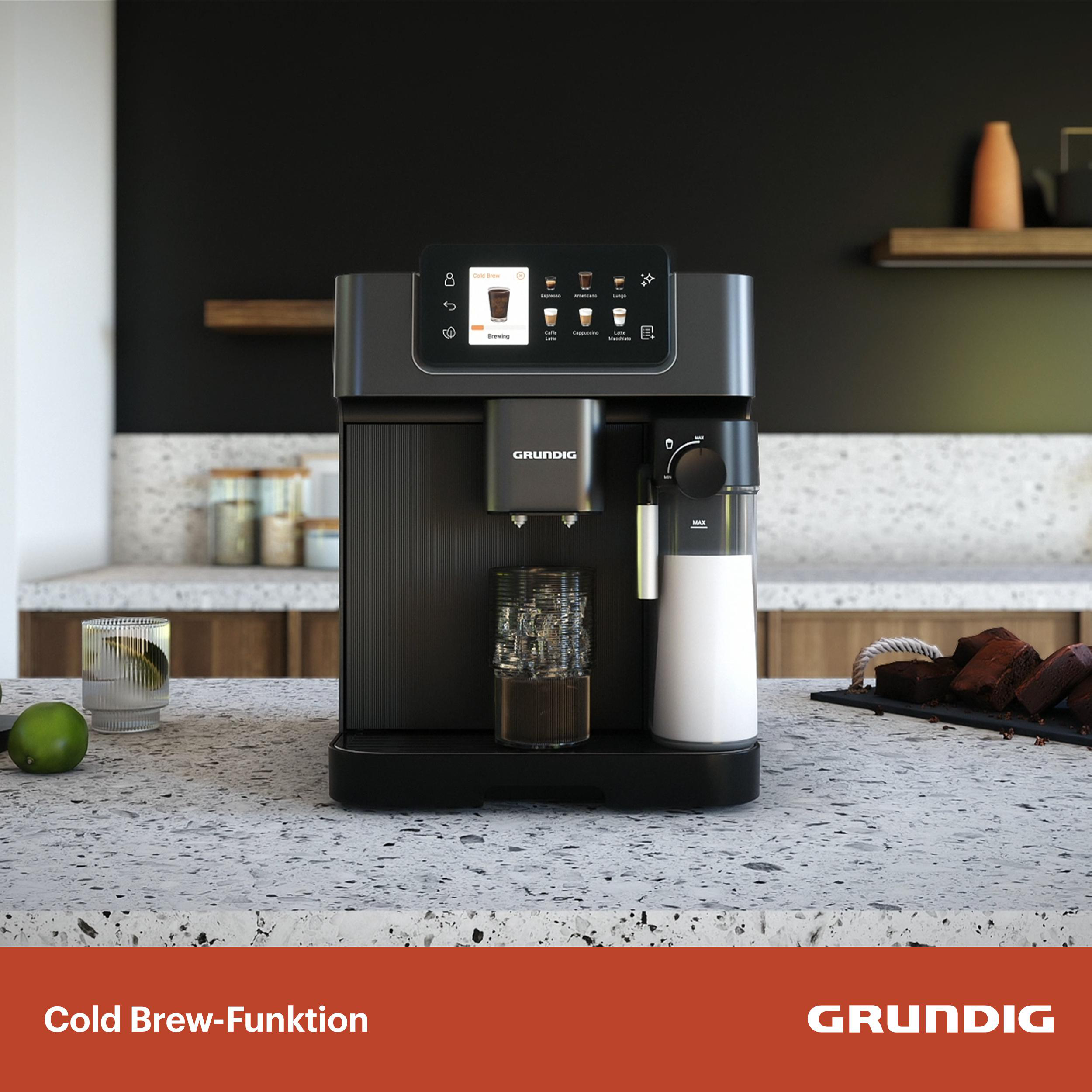 Eine schwarze Grundig-Kaffeemaschine mit Display, Glas, Milchbehälter und einem Tablett mit Brownies auf der Theke.