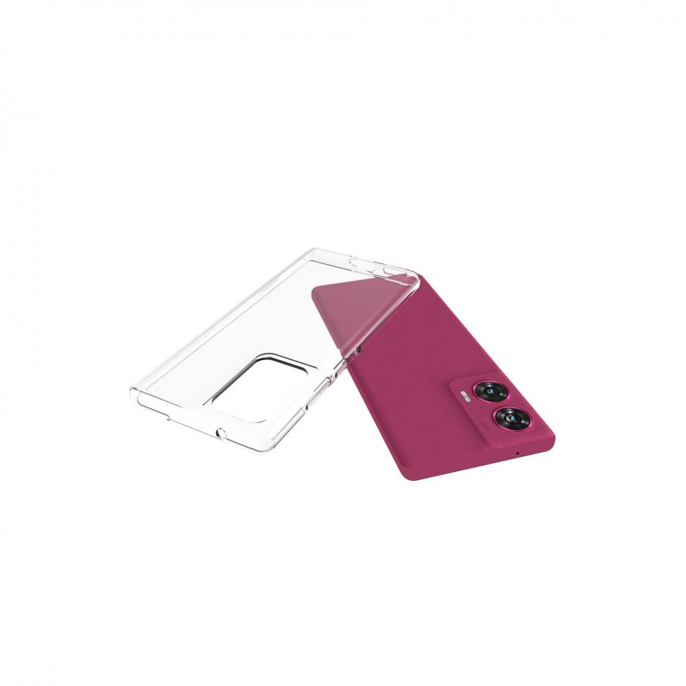 Egy magenta telefontok és egy átlátszó borítás fehér háttéren. A telefontokon két kamera található.