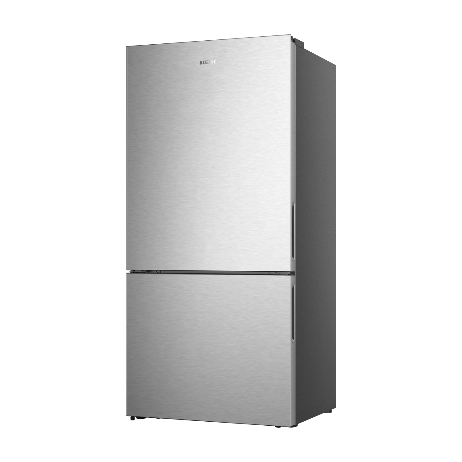 Un frigorifero Koenic in acciaio inossidabile. La porta superiore ha il marchio. La porta inferiore è sotto. Lato grigio scuro.
