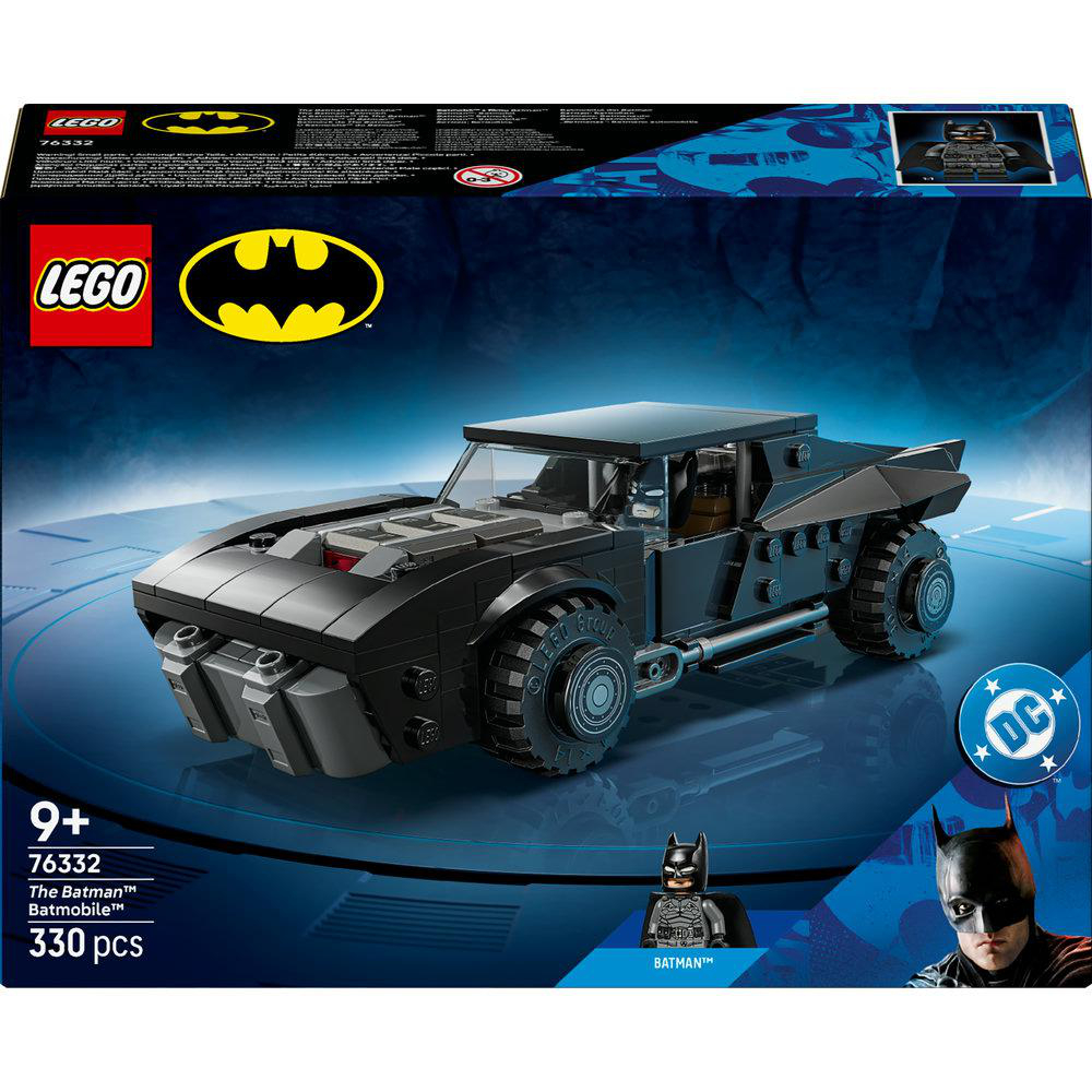 Eine Lego-Schachtel des Batman Batmobils. Das schwarze Auto steht im Mittelpunkt, mit den Lego- und Batman-Logos. Die Schachtel ist blau.