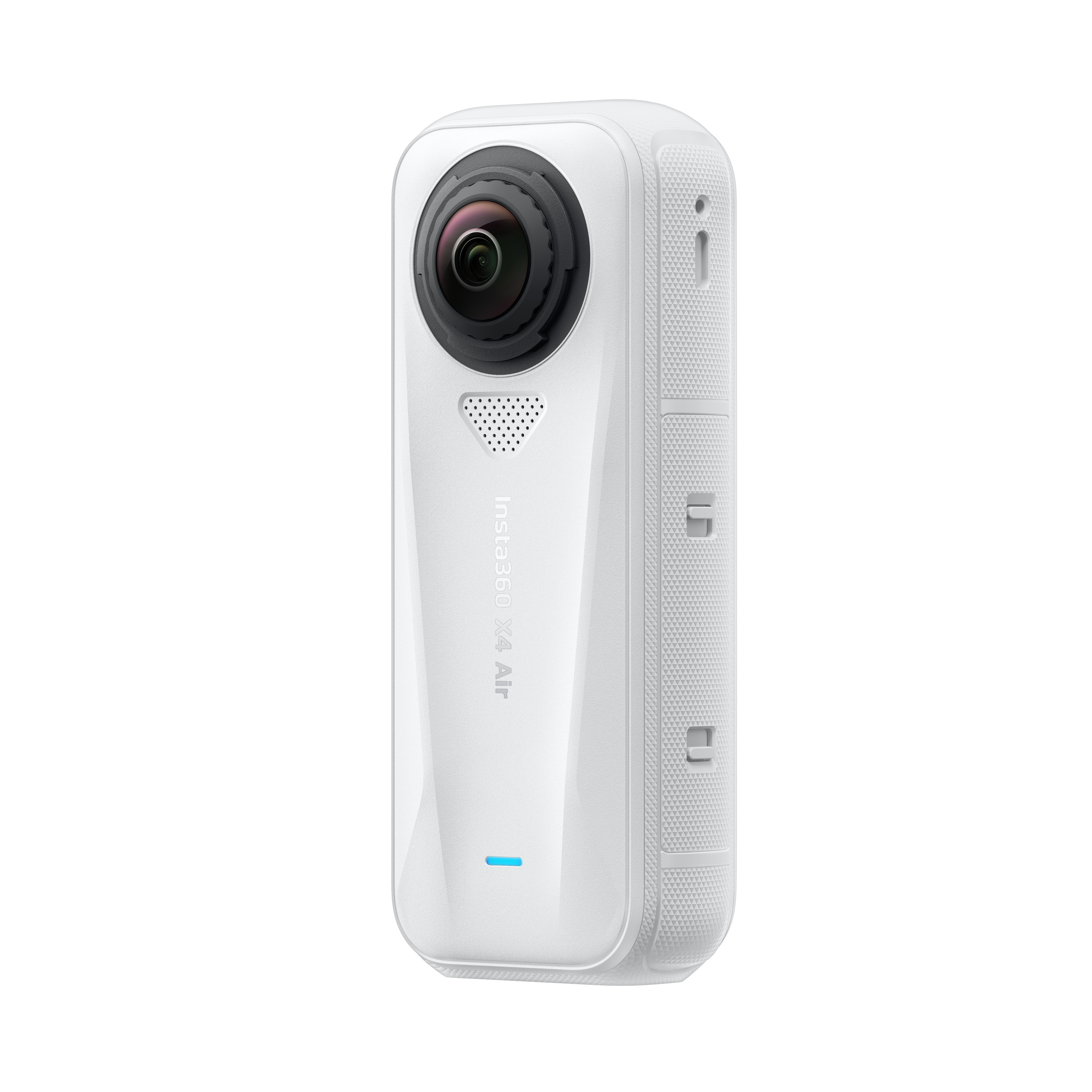 Eine weiße Insta360 X4 Air Kamera. Sie hat ein Objektiv, einen Lautsprecher und ein blaues Licht. Der Hintergrund ist weiß.