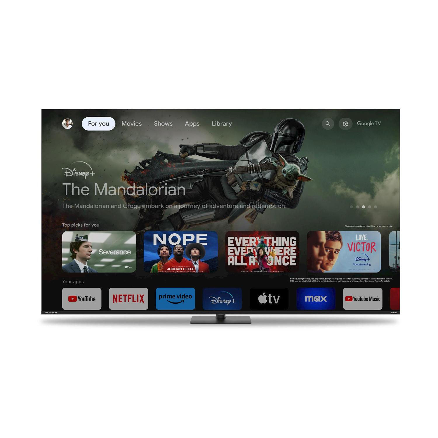 Lo schermo TV mostra The Mandalorian. Le app includono YouTube, Netflix, Prime Video, Disney+. Film come Nope, Severance sono visibili.