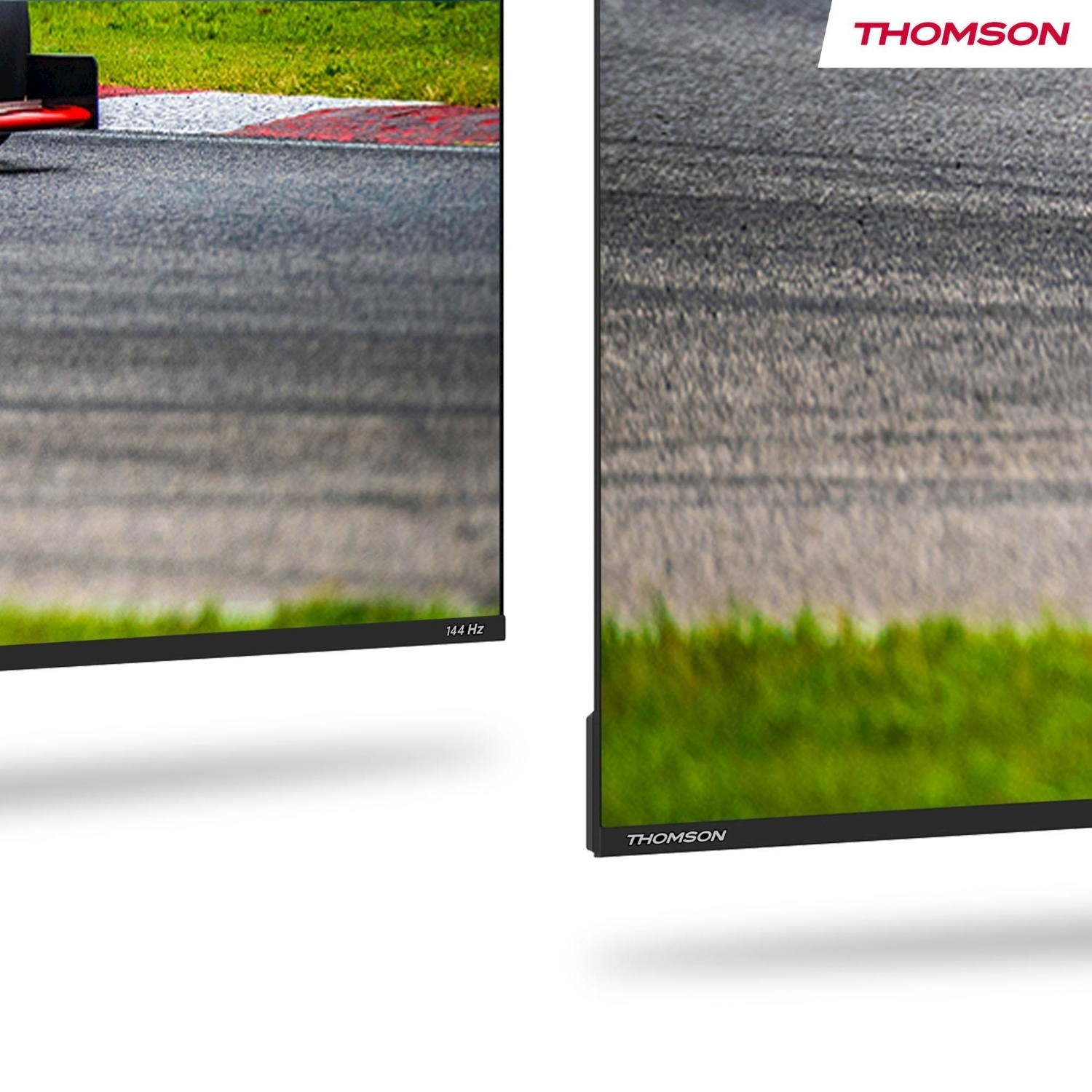 Una vista ravvicinata di un circuito, con superficie in asfalto ed erba verde. Il logo Thomson è visibile sul monitor.