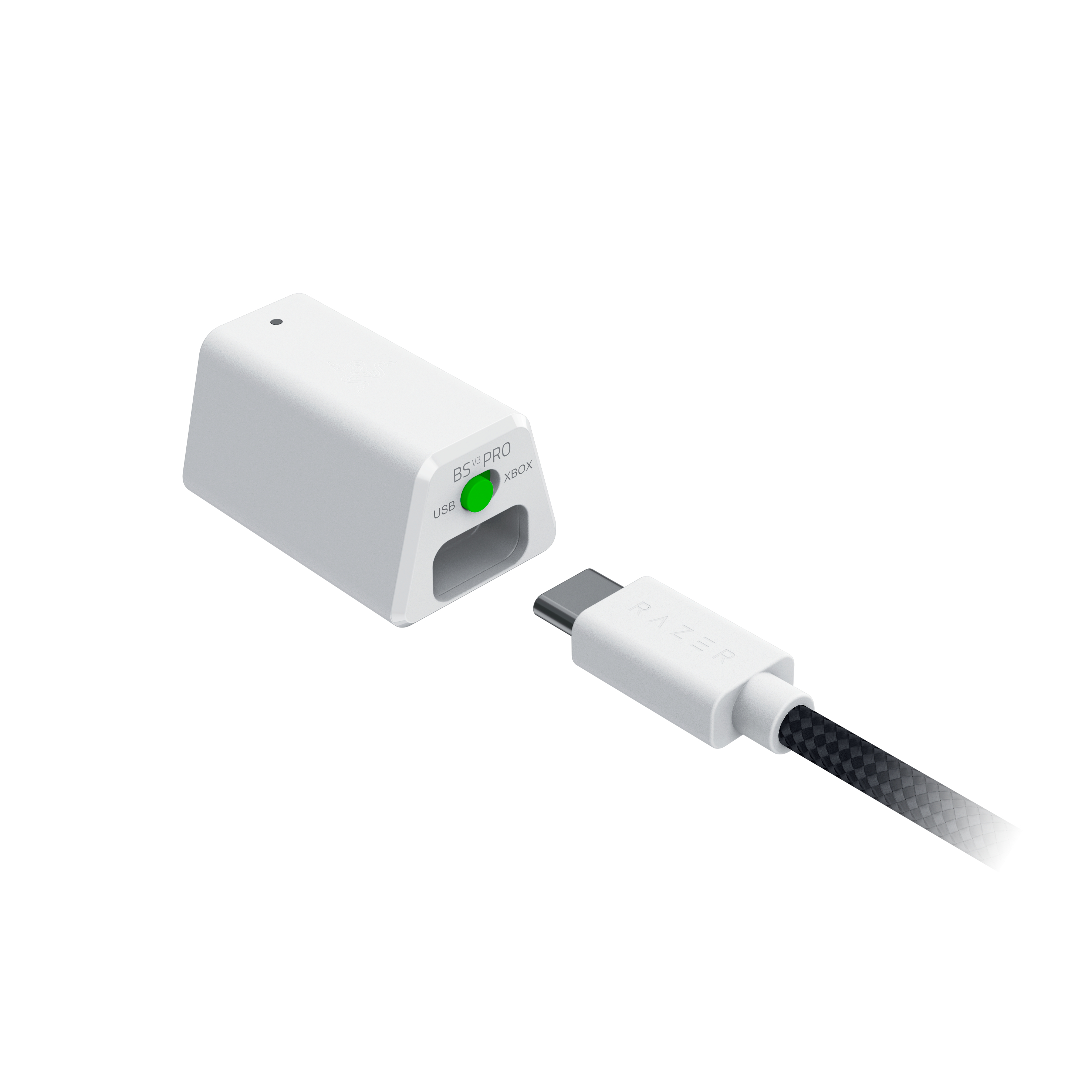 Weißes Razer-Gerät mit USB-C-Kabel. Das Gerät hat ein grünes Licht. Das Kabel hat ein schwarz-weißes Muster.