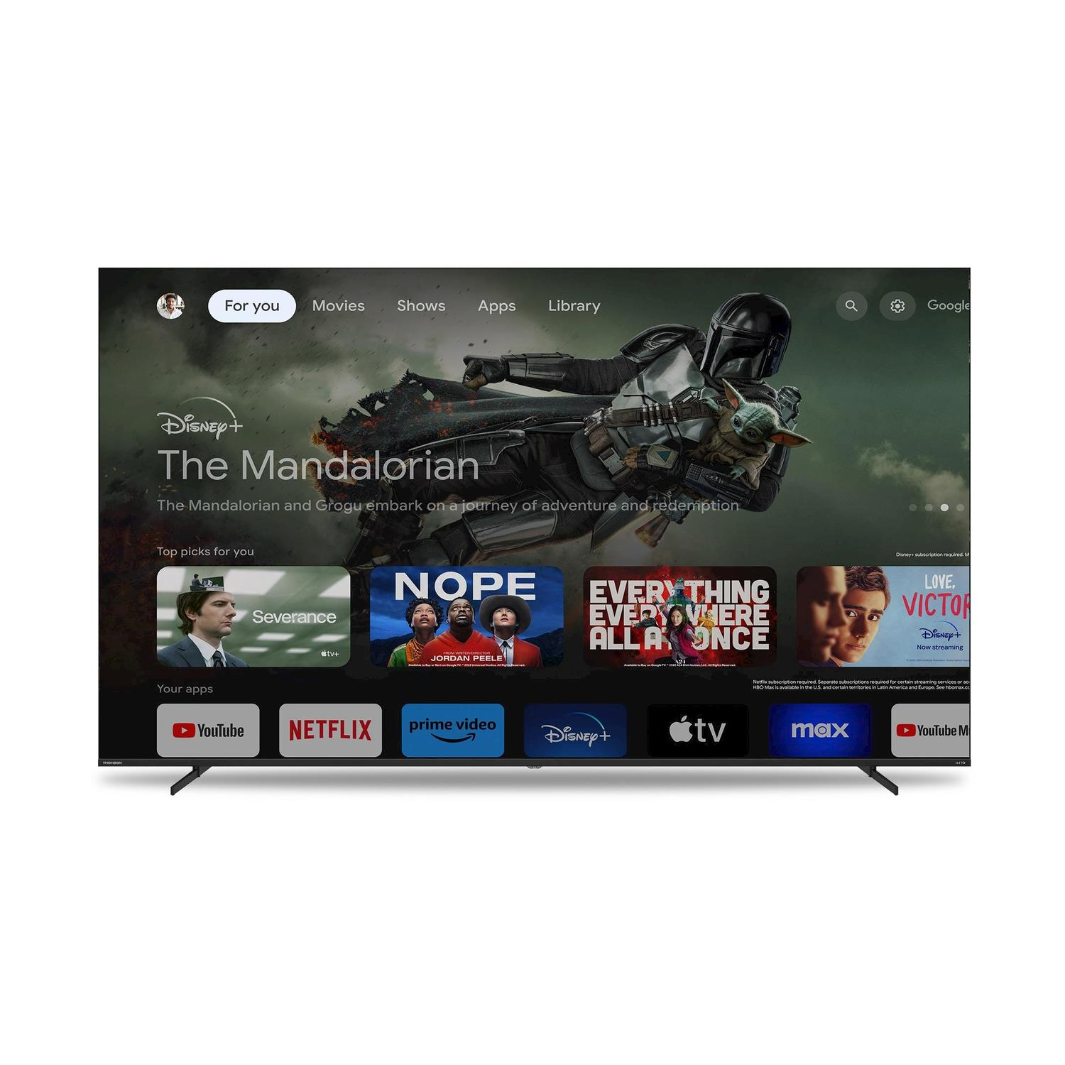 Un televisore mostra Disney+ con "The Mandalorian". Sono visibili programmi e icone di app come YouTube e Netflix.
