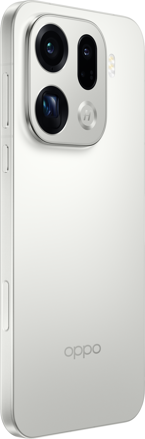 Teléfono Oppo blanco con tres cámaras, flash y el logotipo de Oppo sobre fondo gris.