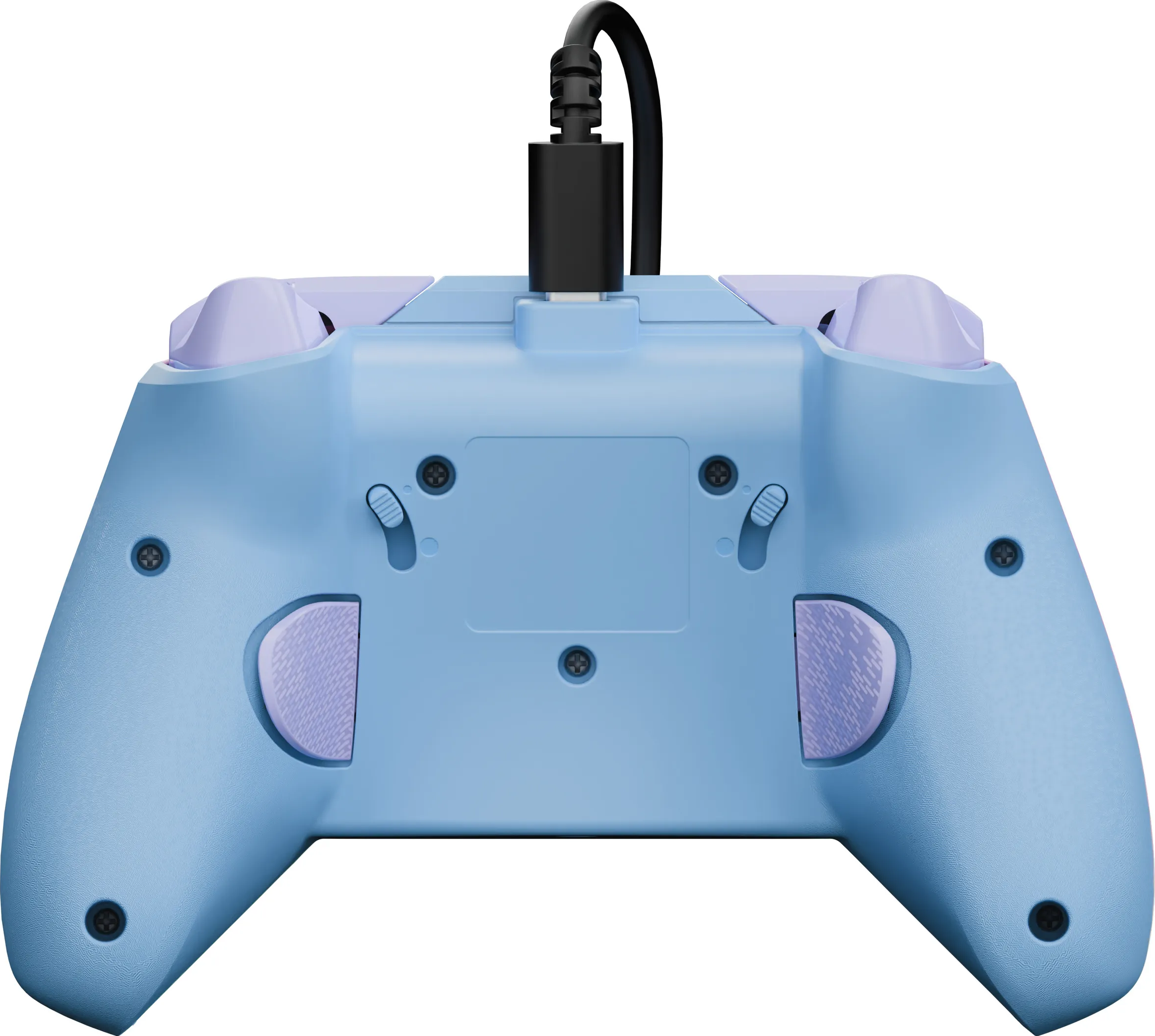 Ein hellblauer Gamecontroller mit lila Akzenten und einem schwarzen USB-Kabel. Tasten und Auslöser sind sichtbar.