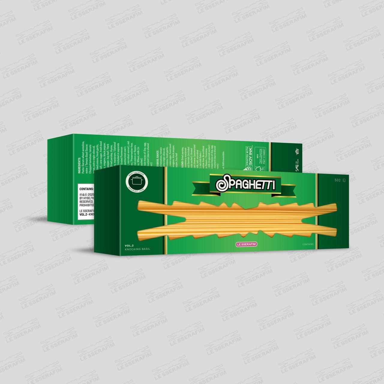 Eine Schachtel Spaghetti mit grünen und gelben Akzenten. Die Schachtel zeigt den Markennamen und Produktinformationen.
