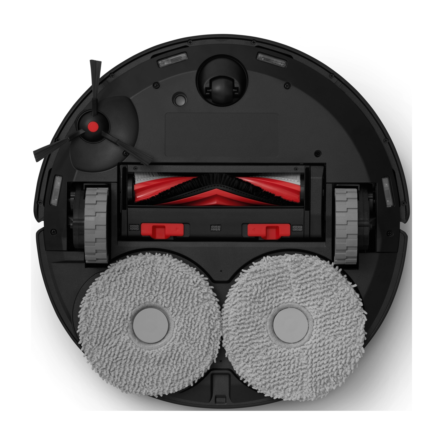 Il lato inferiore di un aspirapolvere robot nero. Ha spazzole, un rullo, due panni per la pulizia grigi e due ruote grigie.