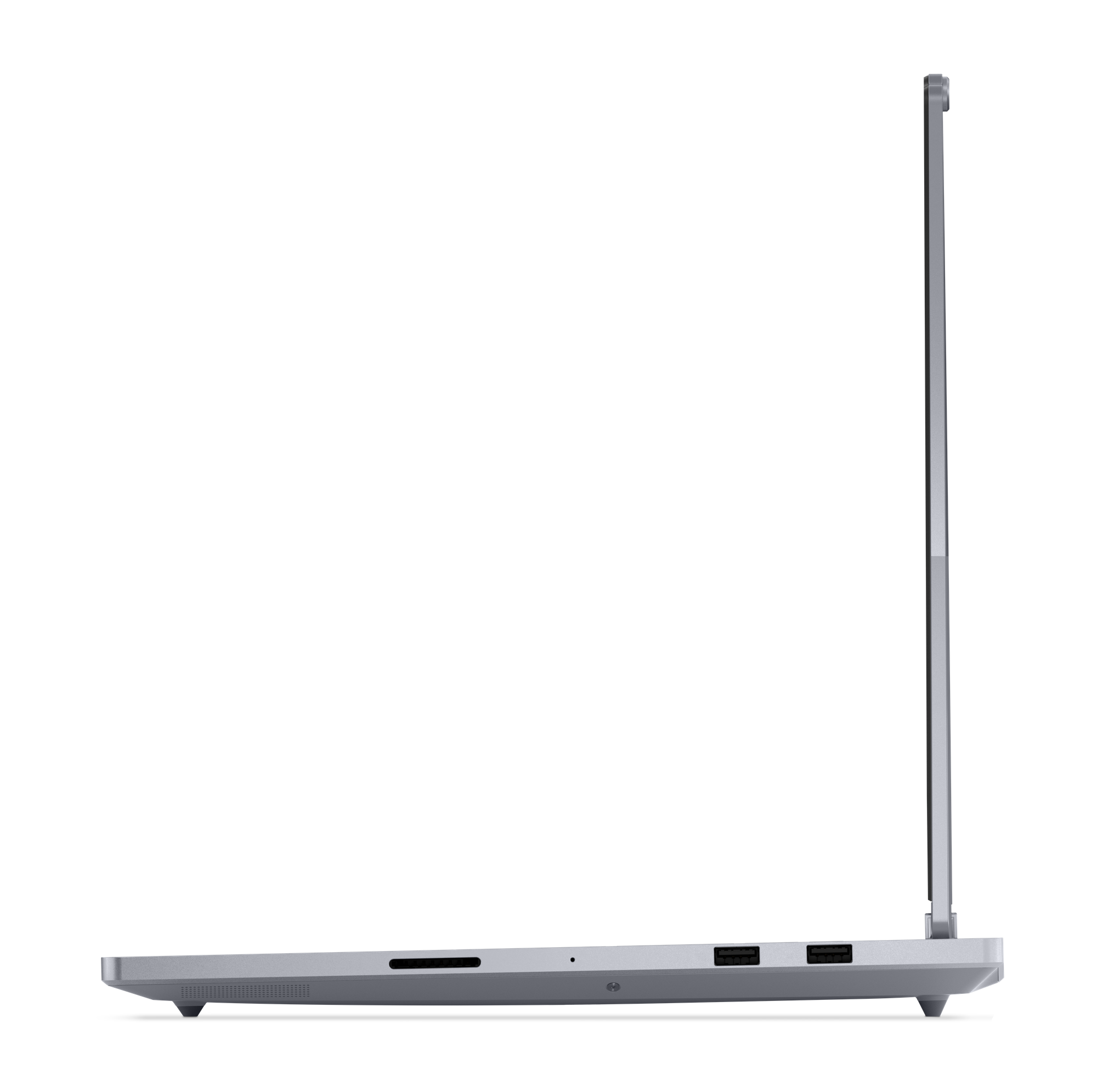 Seitenansicht eines silbernen Laptops vor schwarzem Hintergrund. Der Bildschirm ist geöffnet, Anschlüsse sichtbar.