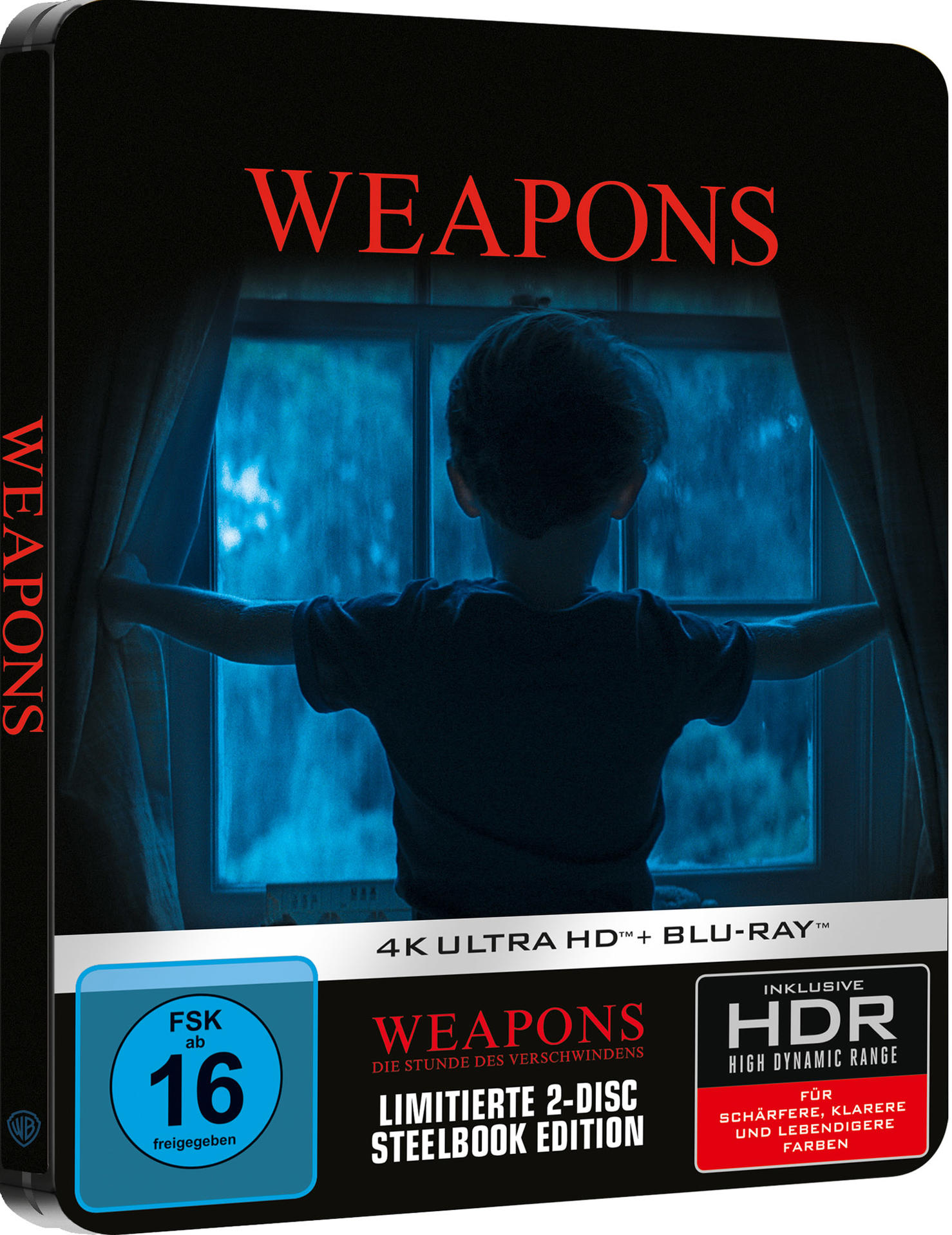 Blu-ray-Cover mit einem Kind, das aus einem Fenster schaut. Der Titel lautet "WEAPONS". Das Cover hat HDR- und 4K Ultra HD-Funktionen.