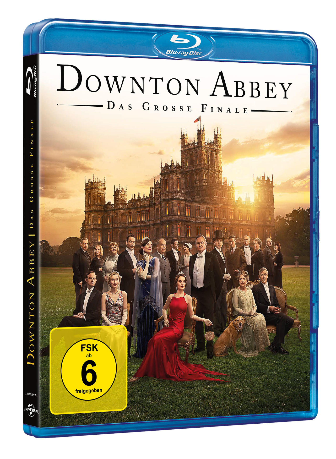 Downton Abbey Blu-ray-Cover. Eine Gruppe von Menschen in formeller Kleidung vor einem großen Haus. Ein Hund sitzt neben einer Frau in Rot.
