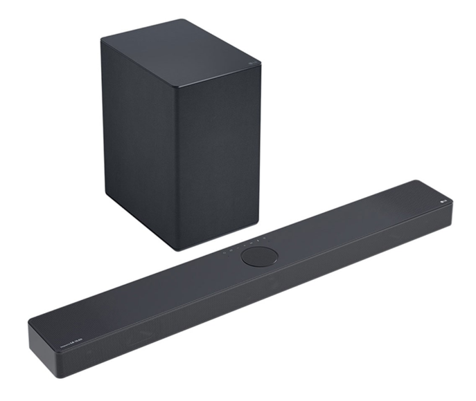 Czarny zestaw soundbaru i subwoofera na białym tle. Soundbar jest długi i prostokątny. Subwoofer to kostka.