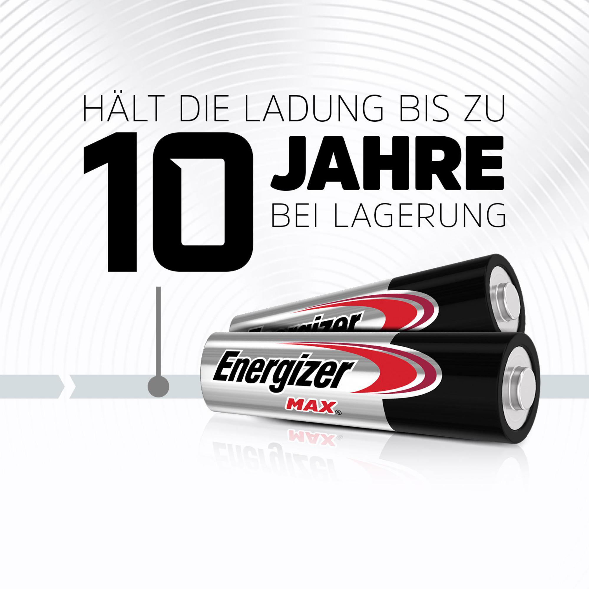 Das Bild zeigt Energizer MAX-Batterien. Der Text lautet: Hält die Ladung bis zu 10 Jahre bei Lagerung. Batterien sind schwarz und silber.