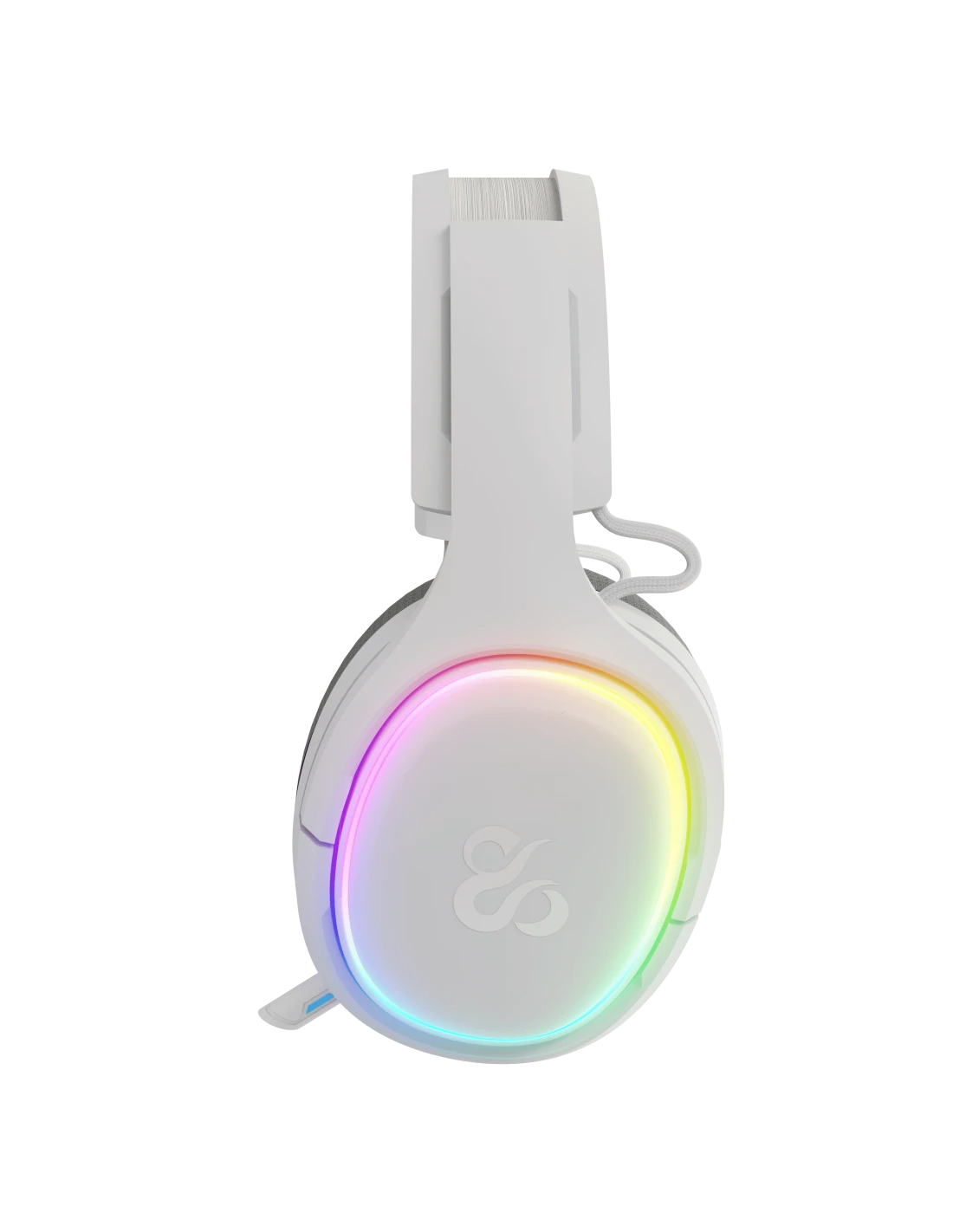 Auriculares gaming blancos con un anillo de luz arcoíris, un logotipo y un cable. Los auriculares sobre fondo negro.