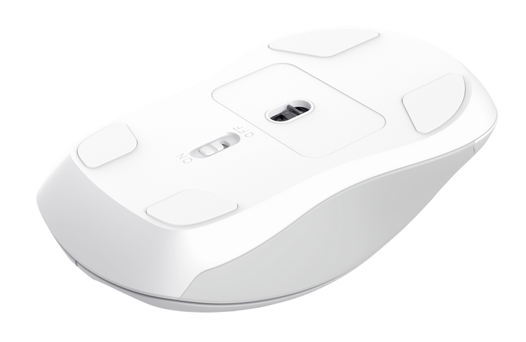 Spód białej myszy komputerowej. Zawiera włącznik/wyłącznik, czujnik i cztery prostokątne podkładki.