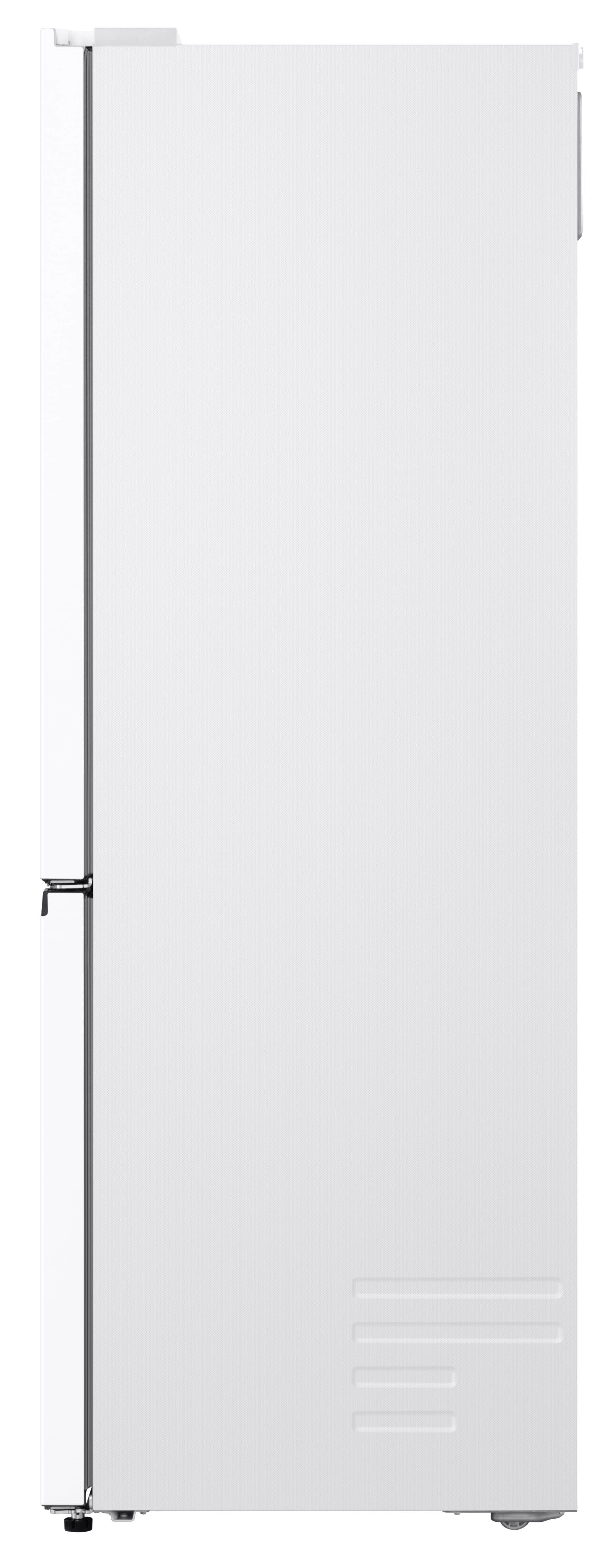 Biała lodówka z drzwiami po lewej stronie. Drzwi mają uchwyt i teksturowaną powierzchnię. Na dole znajdują się otwory wentylacyjne.