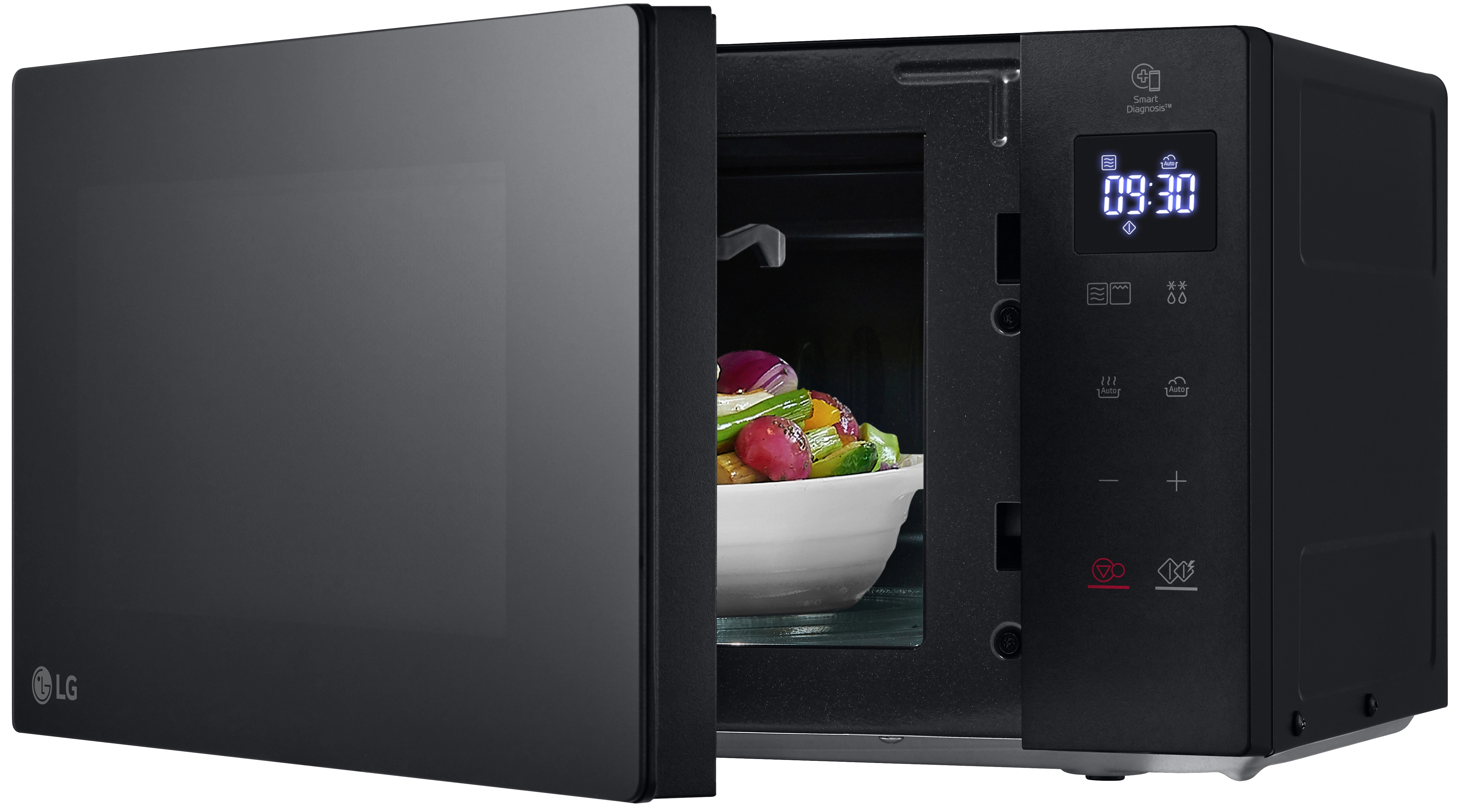 Czarna kuchenka mikrofalowa LG z otwartymi drzwiami. W środku miska z gotowanymi warzywami. Wyświetlacz pokazuje 09:30.