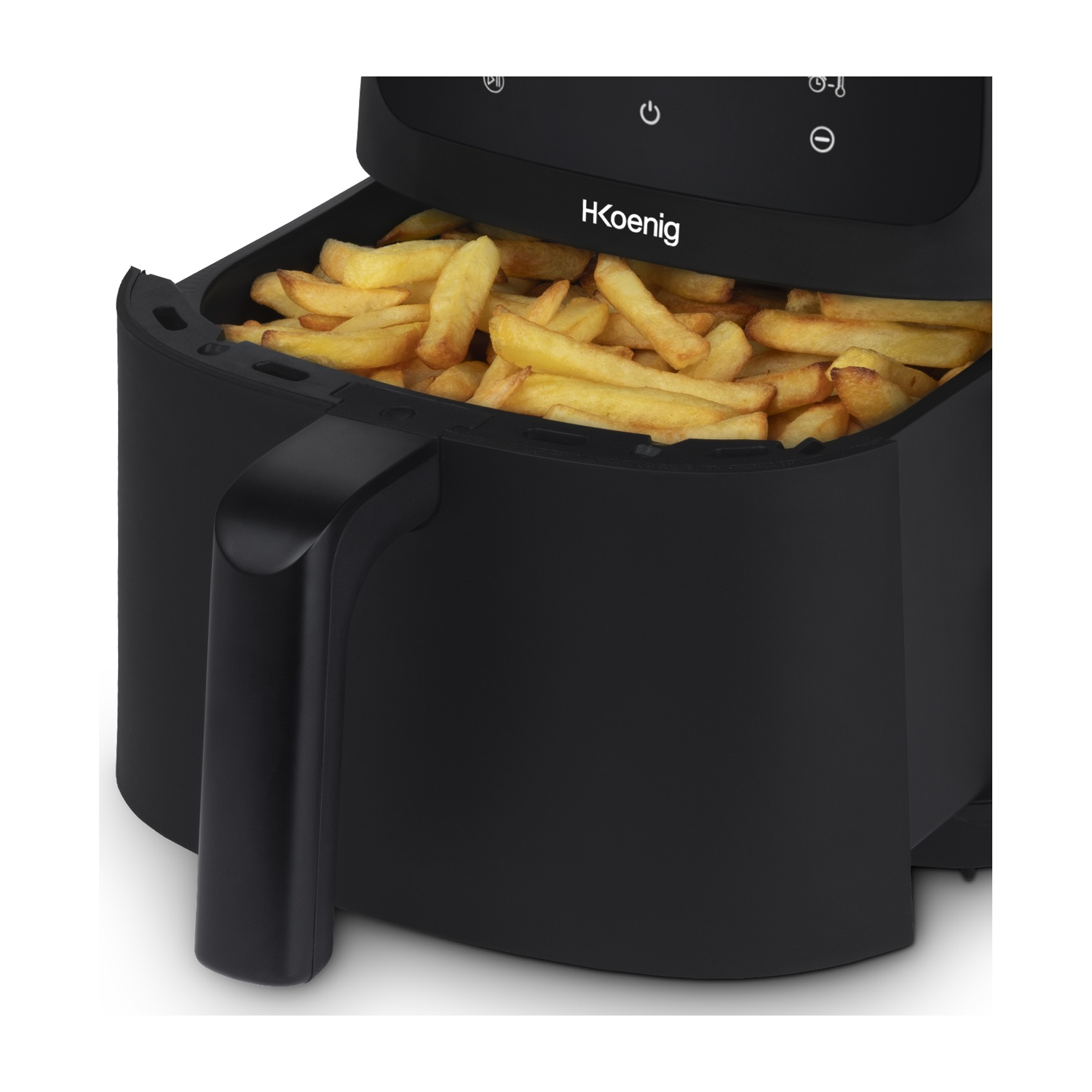 Friggitrice ad aria nera con manico. Contiene patatine fritte dorate. Il marchio è HKoenig. Pannello di controllo in alto.