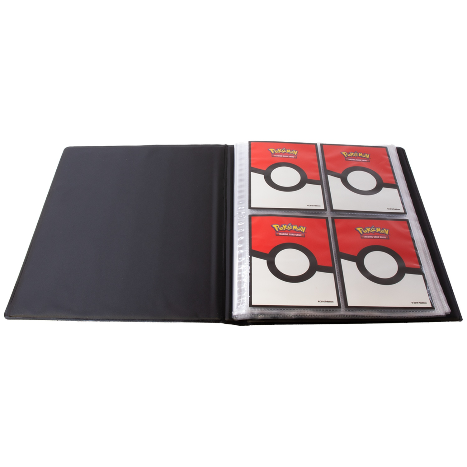 Classeur noir ouvert avec quatre pages de cartes Pokémon visibles. Chaque page a un design rouge et blanc et un grand cercle noir.