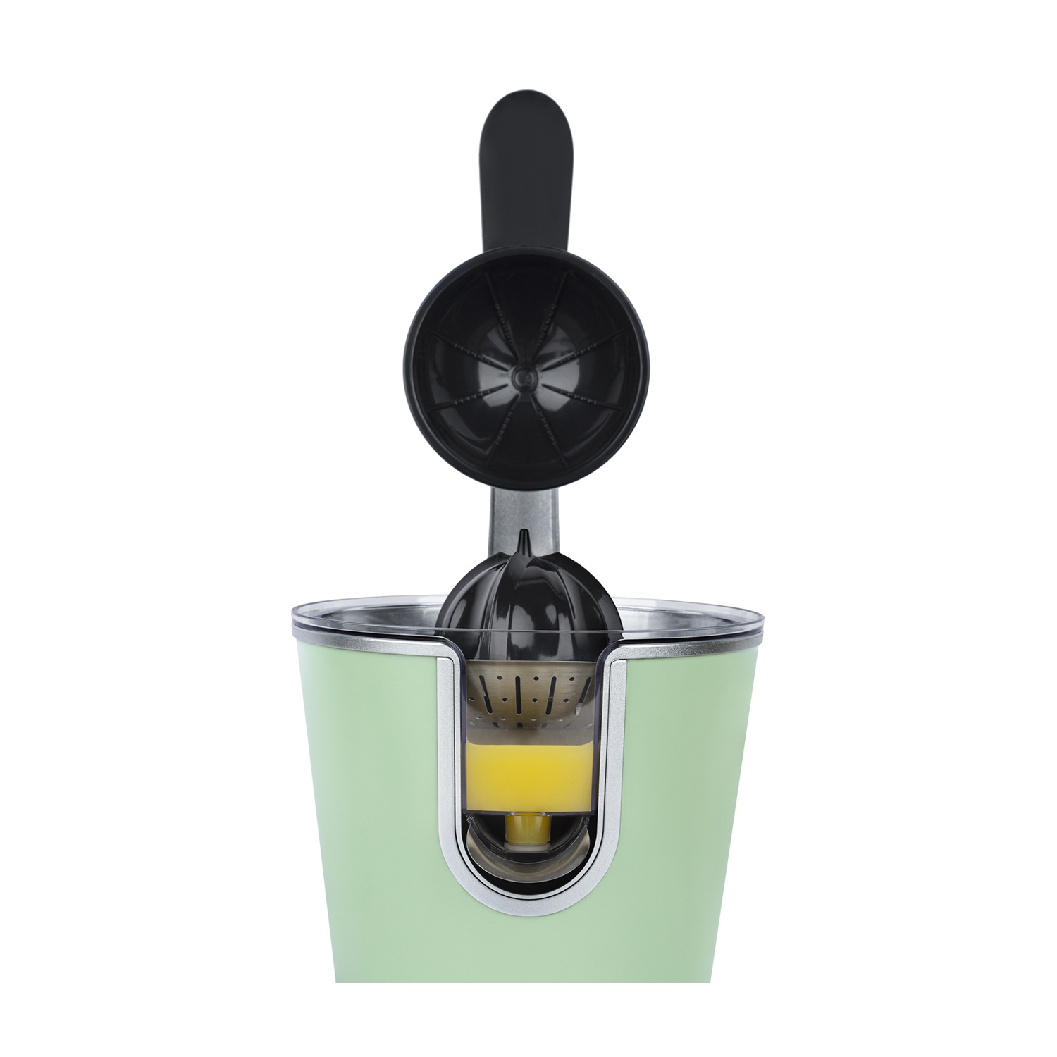 Uno spremiagrumi verde menta, con un reamer e una tazza neri. Lo spremiagrumi è pieno di succo d'arancia.