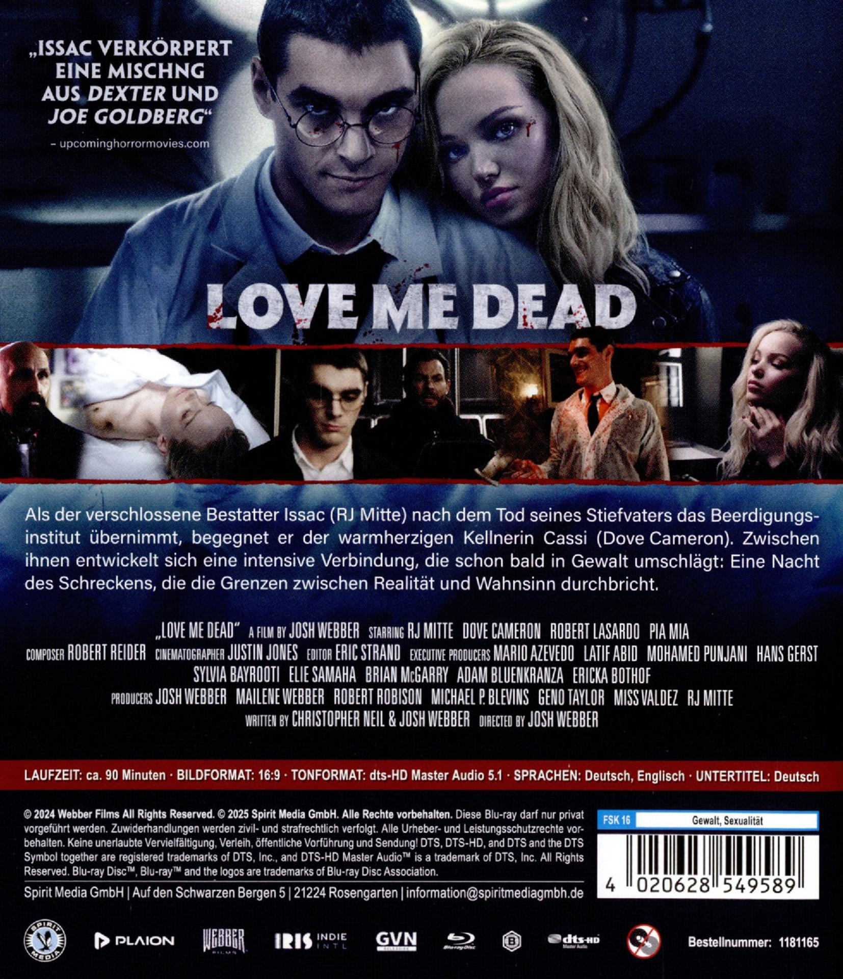 Filmcover. Mann und Frau mit Blut. Text: Love Me Dead. Andere Schauspieler im Hintergrund.
