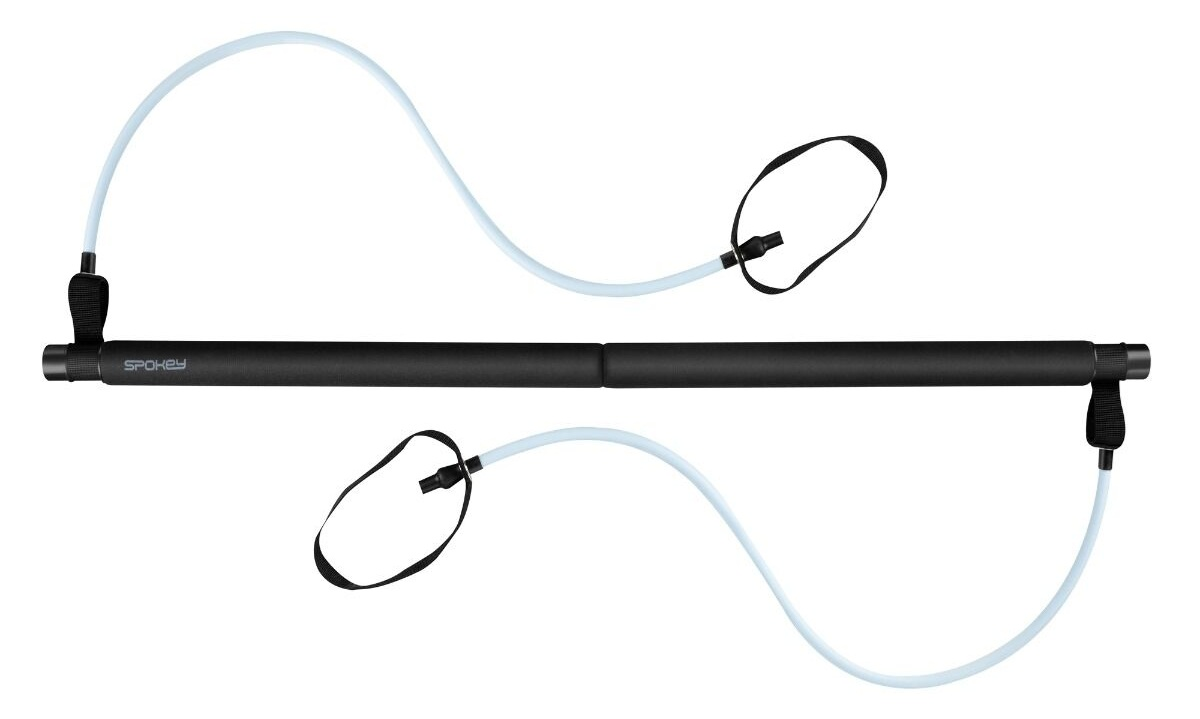 Czarny drążek do ćwiczeń z białymi rurkami i czarnymi uchwytami. Na drążku widnieje napis 'Spokey'.
