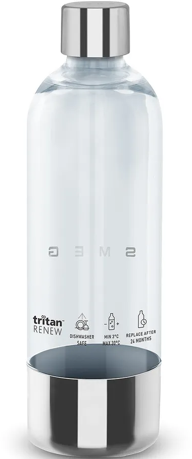 Eine durchsichtige Wasserflasche mit silbernem Deckel und Boden. Sie trägt den Markennamen und Gebrauchsanweisungen.