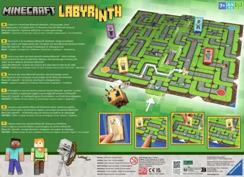 Minecraft Labyrinth Brettspiel. Grünes Labyrinth mit Spielfiguren. Figuren von Steve, Alex und einem Skelett im Vordergrund.