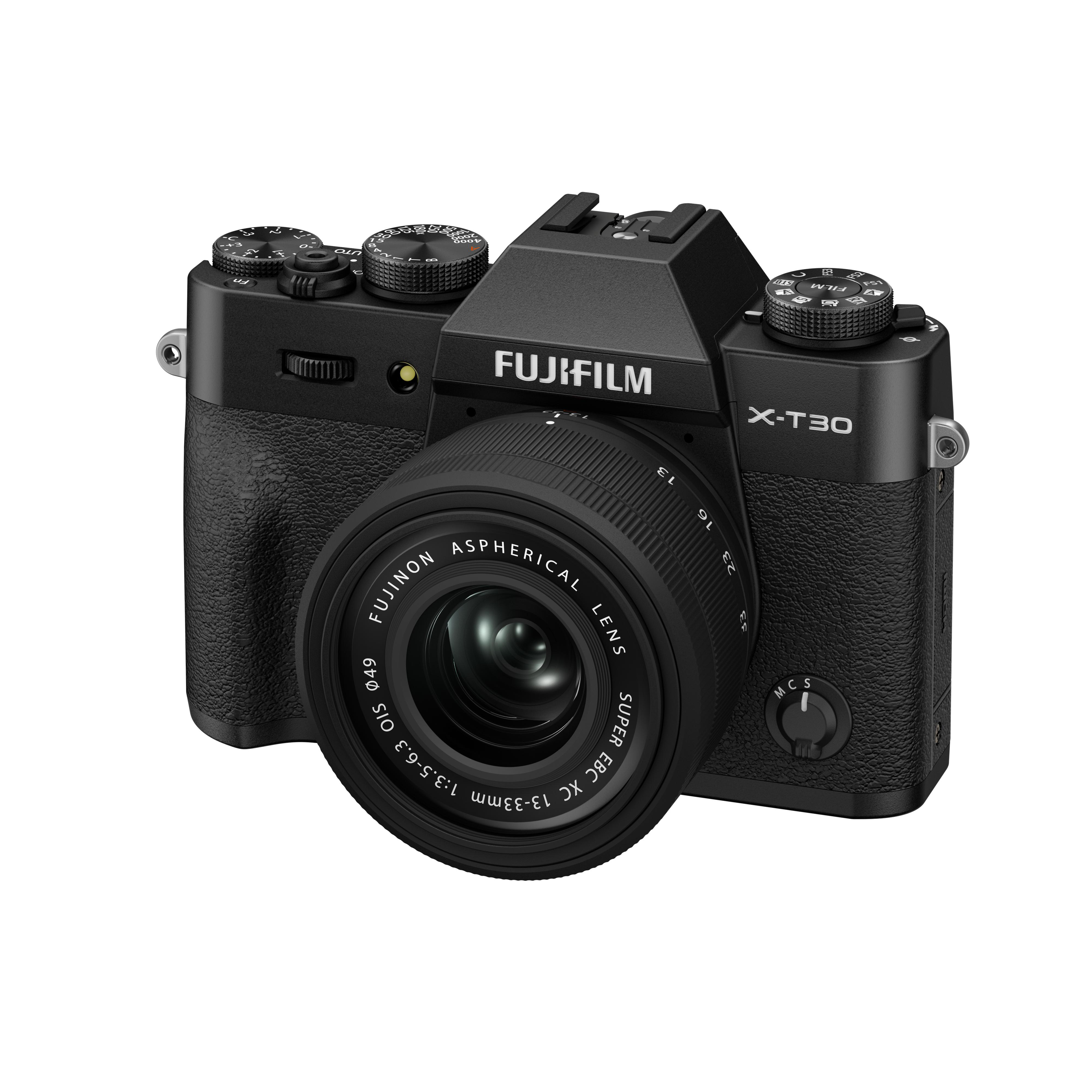 Eine schwarze Fujifilm X-T30 Kamera mit Objektiv. Sie hat Knöpfe und Räder. Der Hintergrund ist weiß.