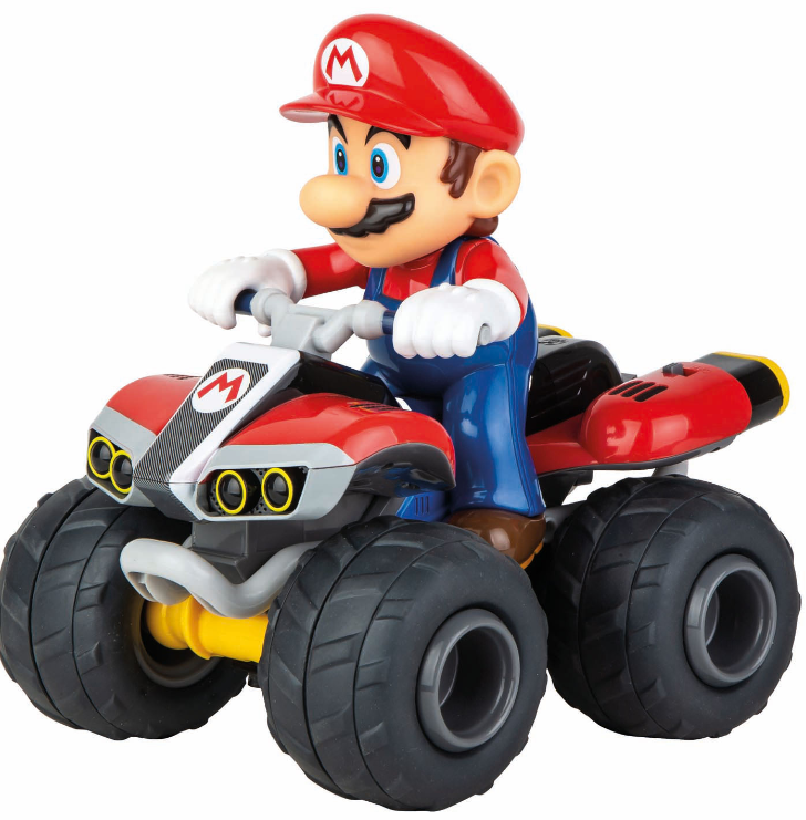 Mario-Spielzeug auf einem roten ATV. Mario trägt eine rote Mütze, blaue Latzhose und weiße Handschuhe. Das ATV hat schwarze Reifen und gelbe Akzente.