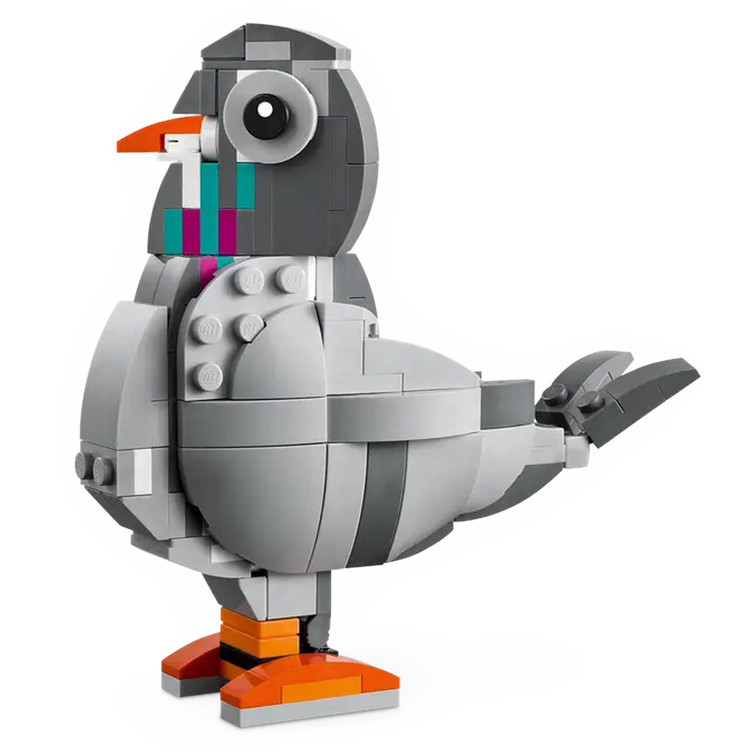 Een Lego duif is afgebeeld. Het is gebouwd met grijze blokken, oranje poten en snavel en een gedetailleerd oog. De borst heeft kleurrijke blokken.