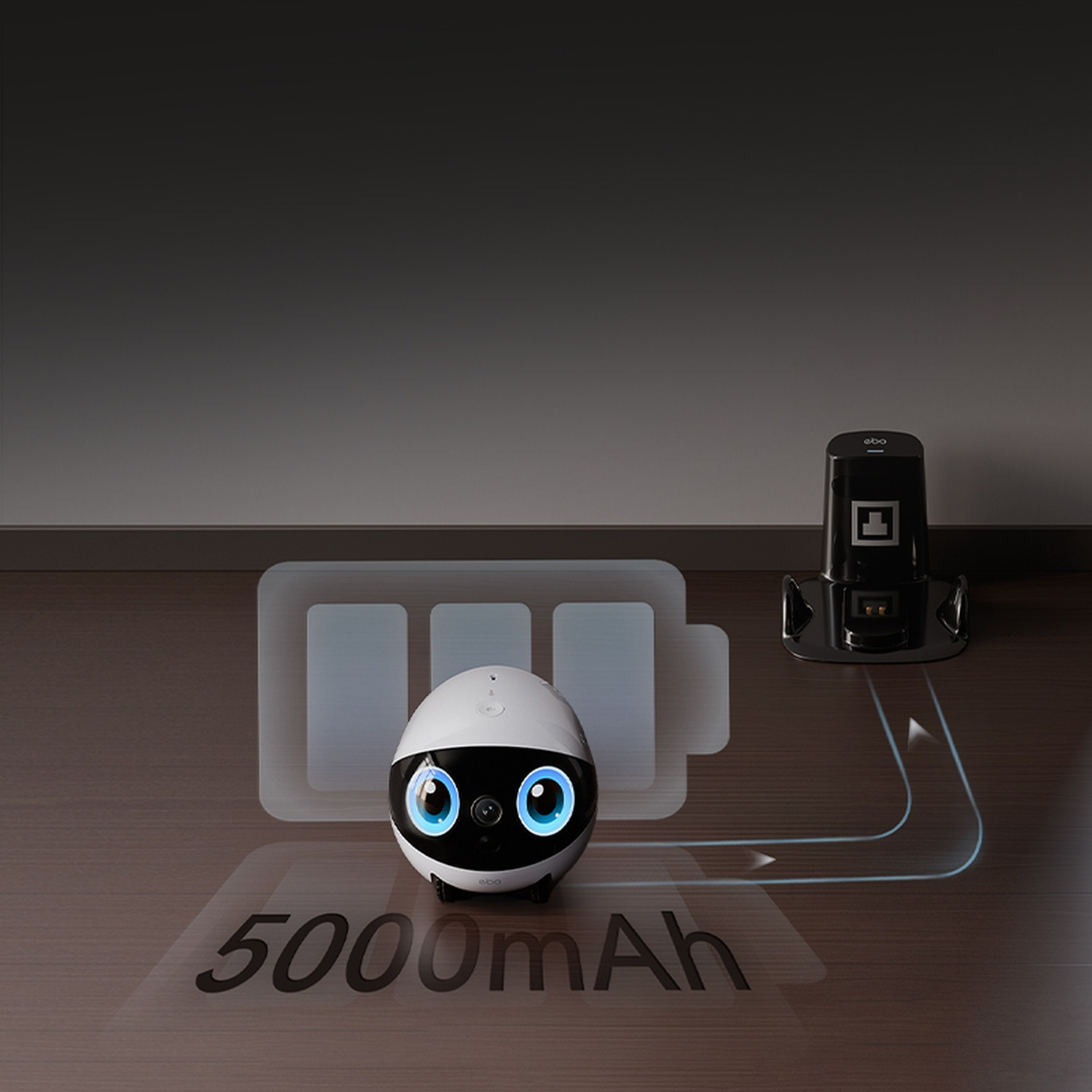 Un robot bianco con grandi occhi e una stazione di ricarica. Il testo '5000mAh' e un simbolo di batteria sono visibili.