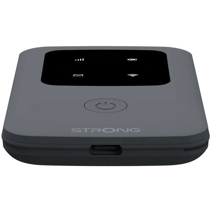Un enrutador portátil gris oscuro con una pantalla negra que muestra iconos. La palabra STRONG está escrita debajo de la pantalla. Tiene un botón de encendido.