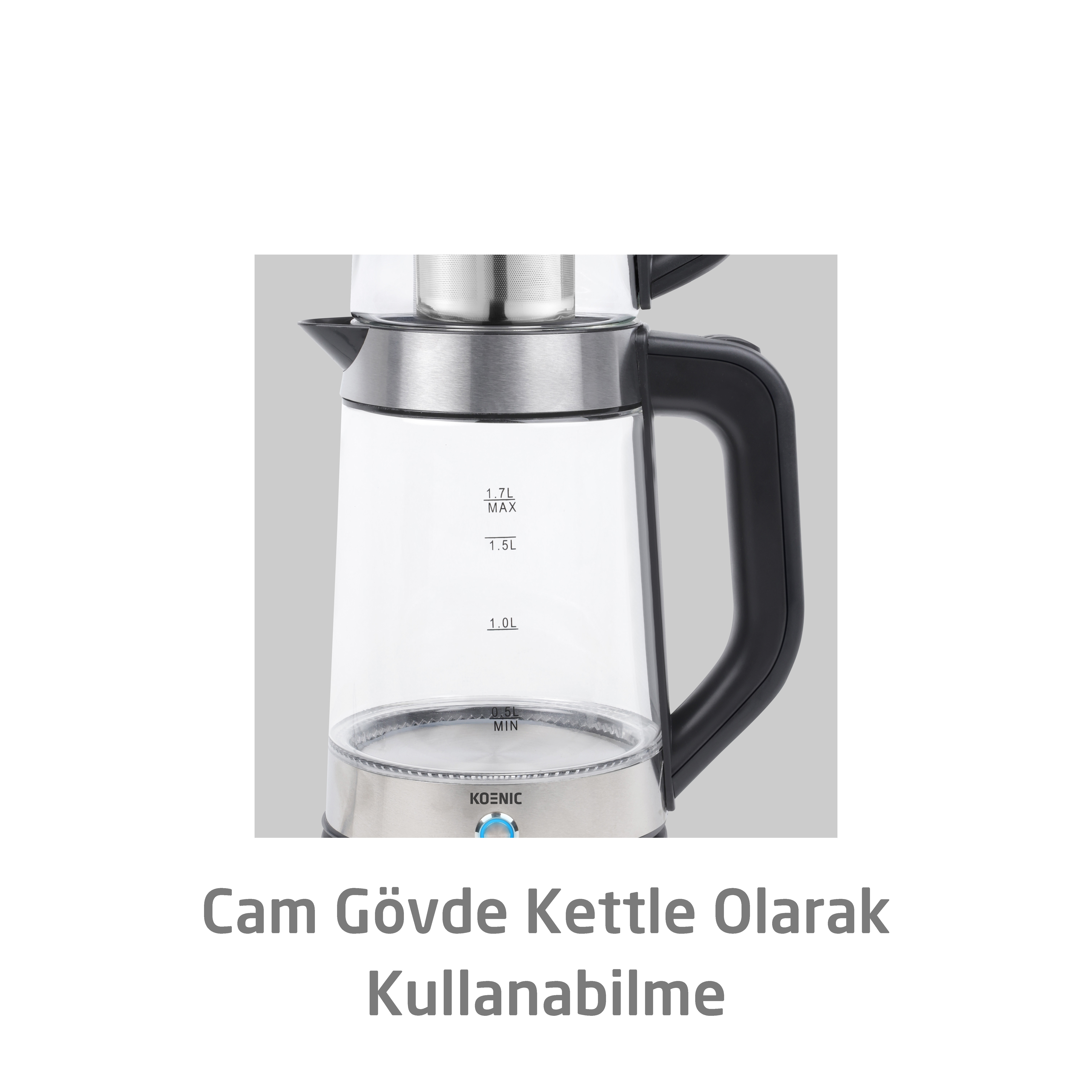 Siyah saplı şeffaf cam bir su ısıtıcısı. Paslanmaz çelik tabanı ve kapağı vardır. Kapasite işaretleri görünür.