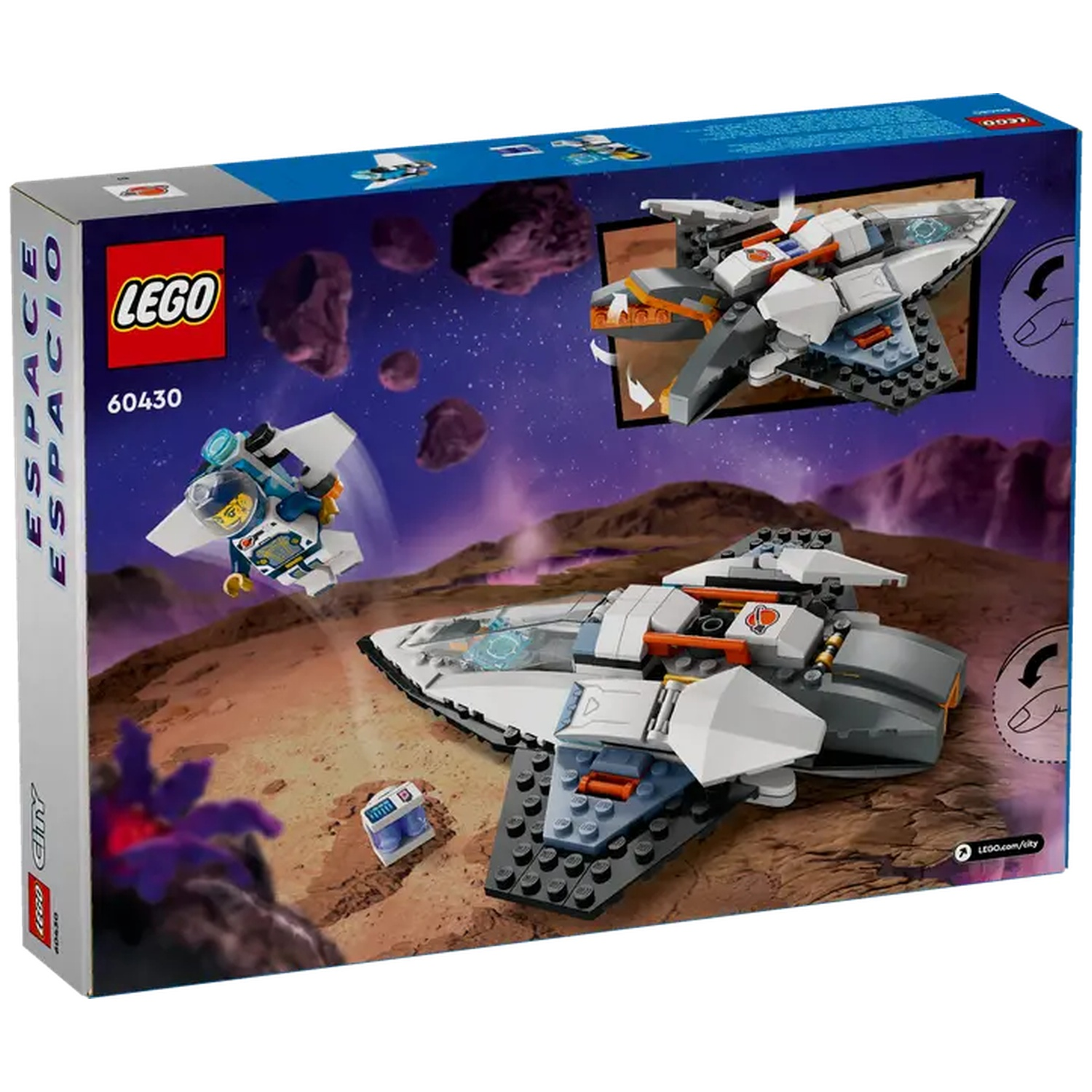 Lego doos met ruimtethema. Toont een ruimteschip, een astronaut en planeten. De doos is blauw met het Lego logo en productnaam.