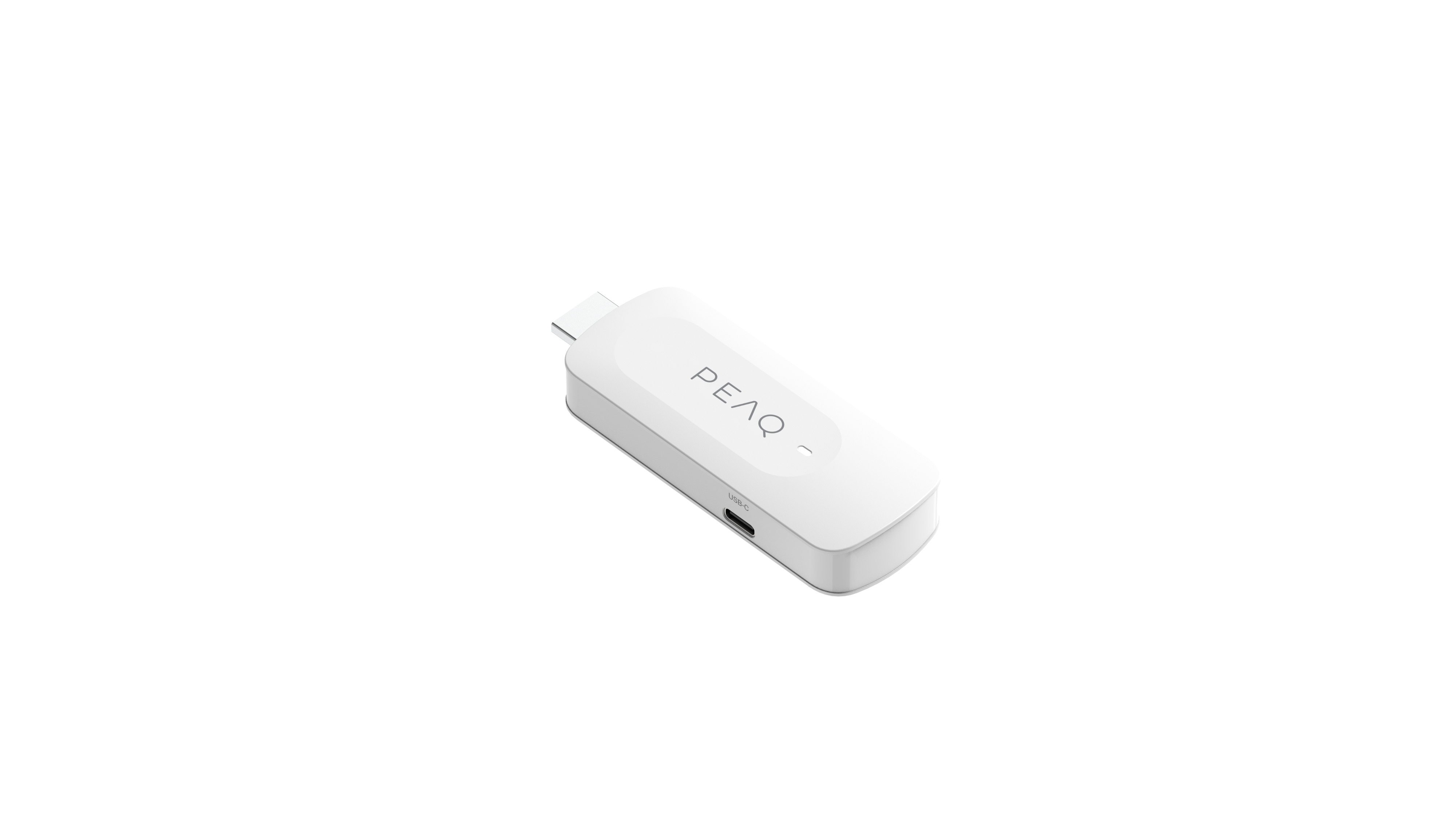 Egy fehér téglalap alakú eszköz a PEAQ szóval és USB-C porttal, fekete háttér előtt.